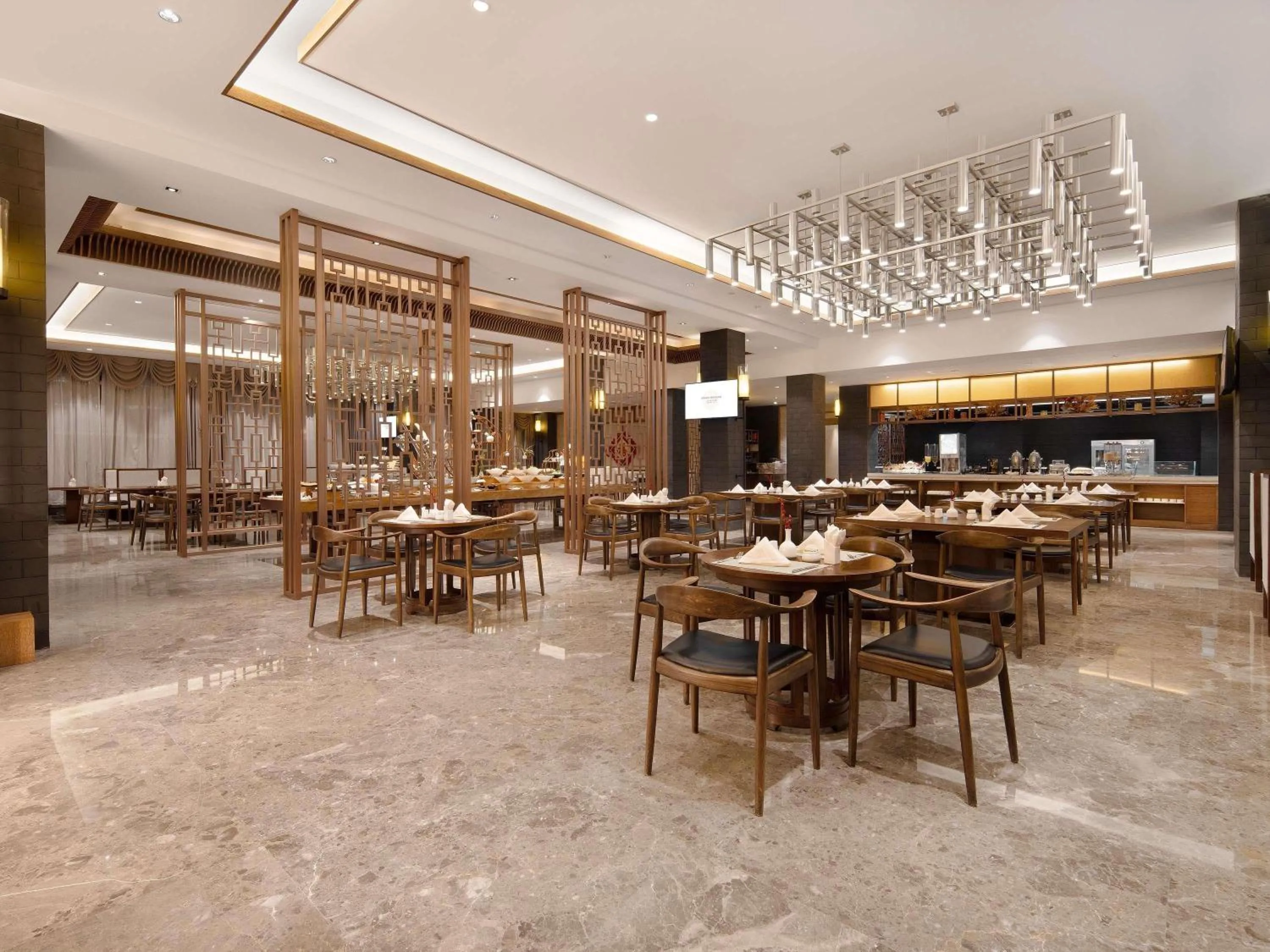 Restaurant/places to eat in Grand Mercure Kunming South
