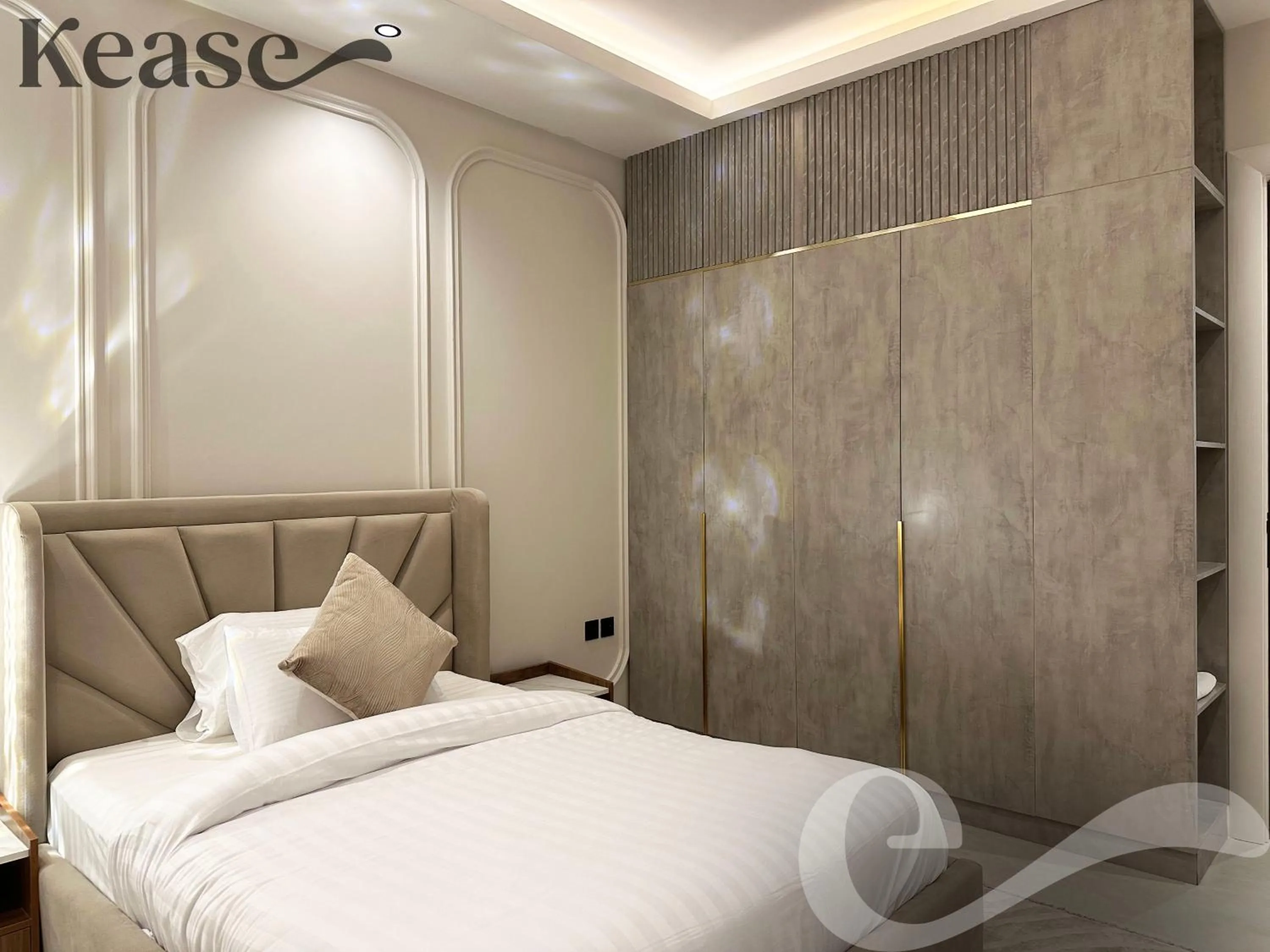 Bed in Kease Narjis A-12 Luxury Gold AX18