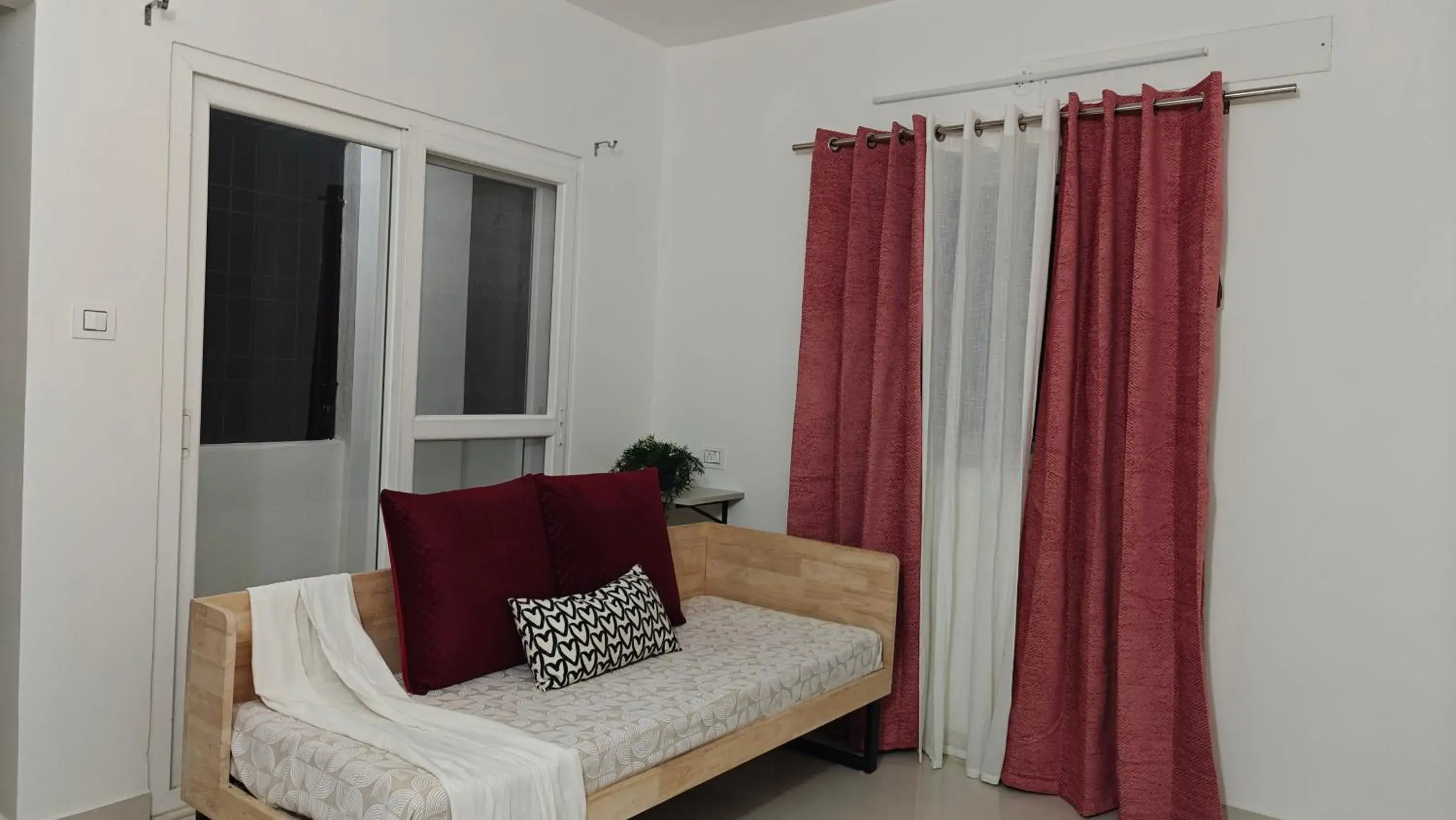 One-Bedroom Deluxe Apartment in 3 Home Tales (Brookefield) One-Bedroom Deluxe Apartment in 3 Home Tales (Brookefield)