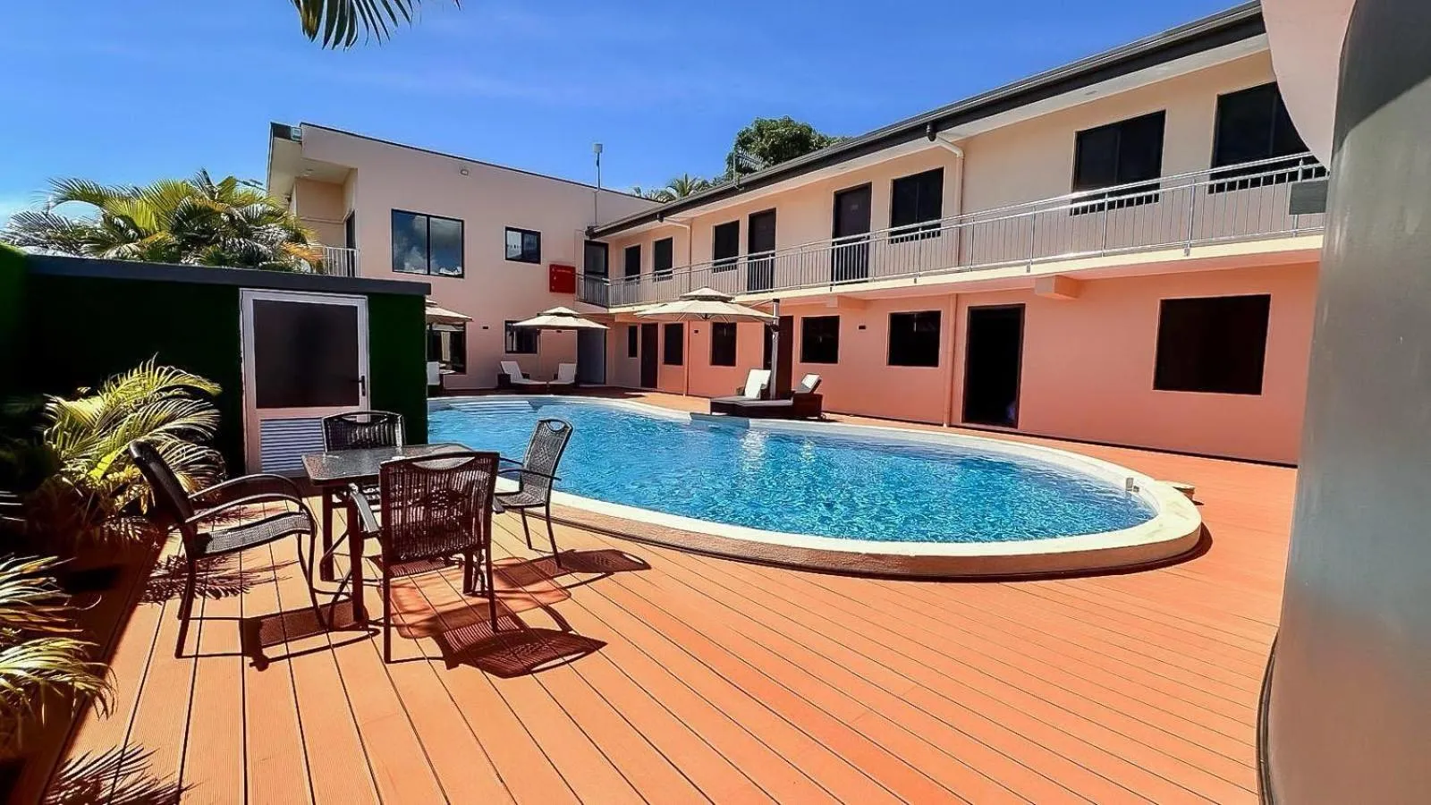 Swimming pool in Hibiscus Suites And Residences
