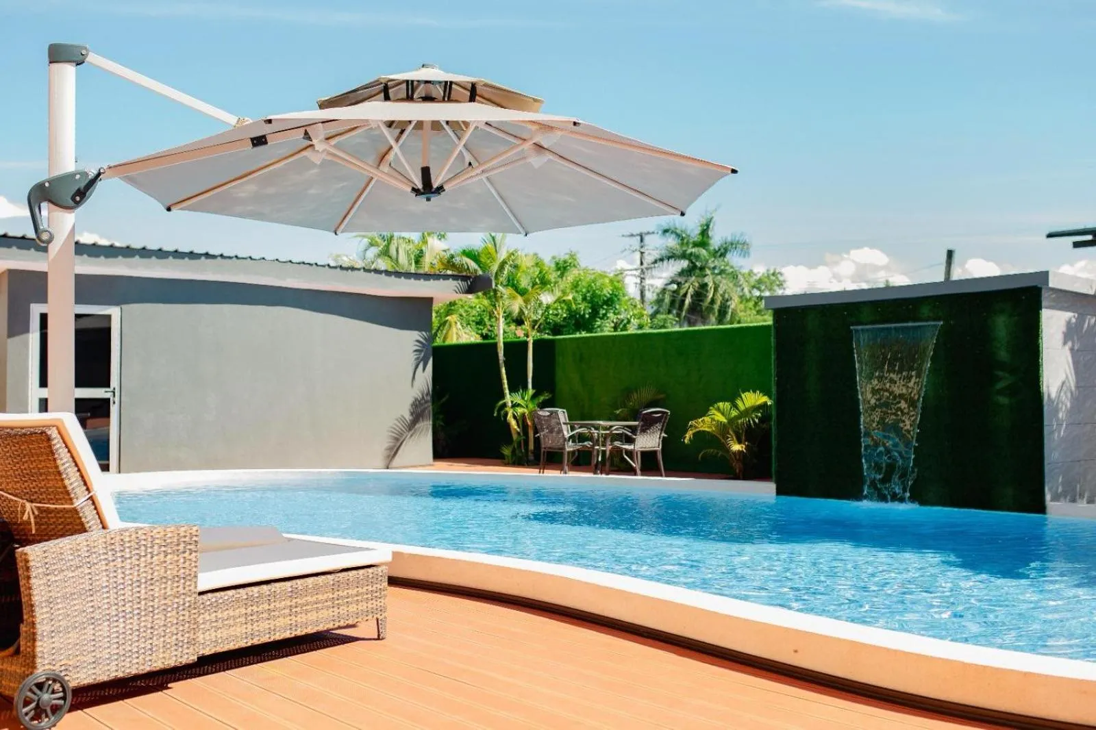 Swimming pool in Hibiscus Suites And Residences