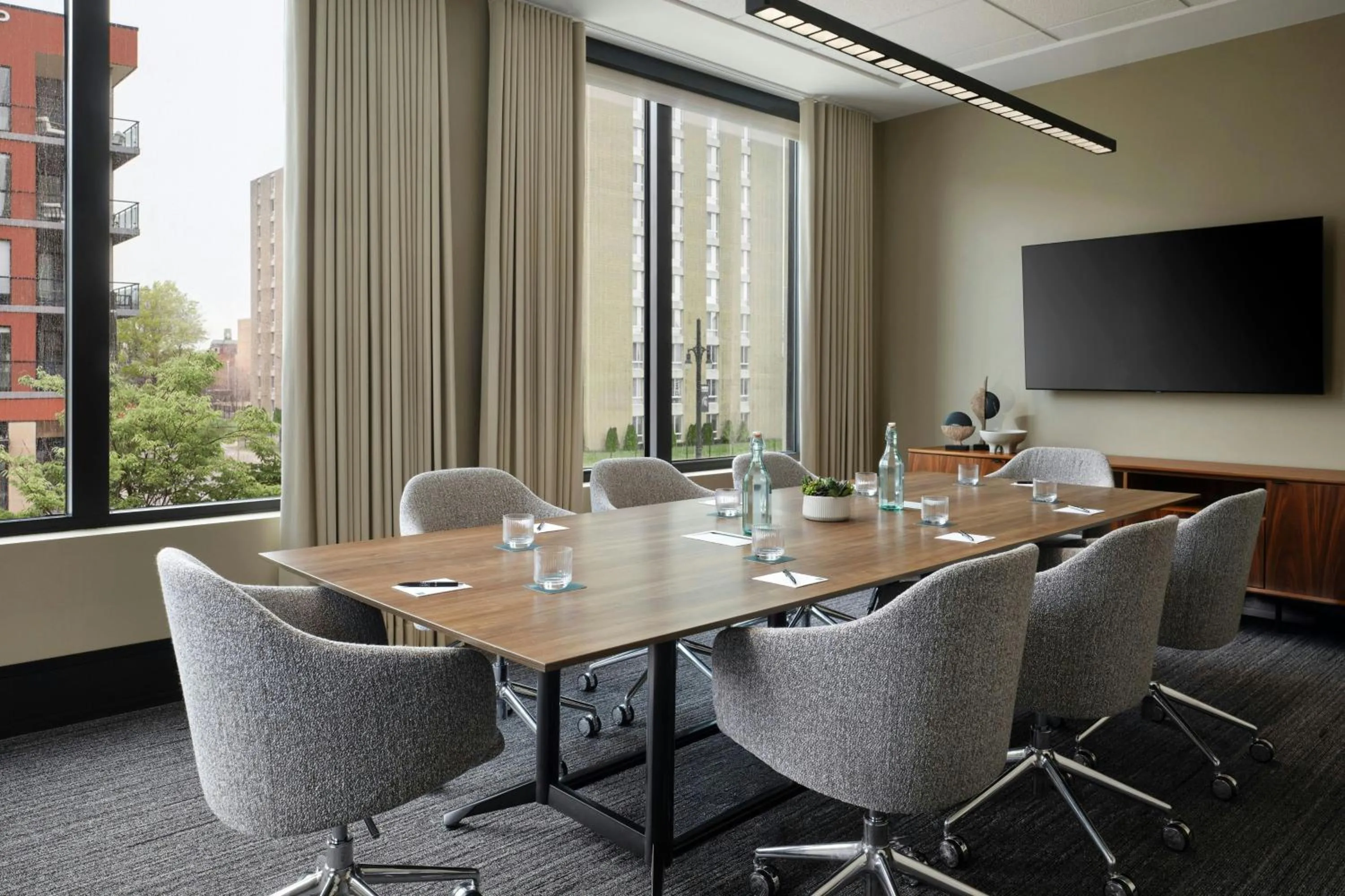 Meeting/conference room in AC Hotel Detroit at the Bonstelle