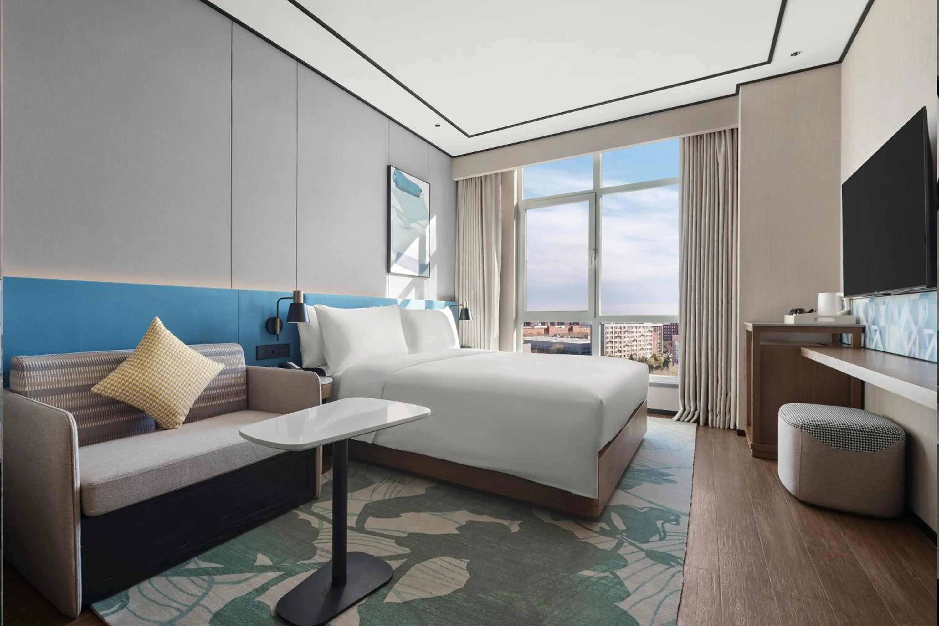 Photo of the whole room, Bed in Hilton Garden Inn Beijing Yizhuang