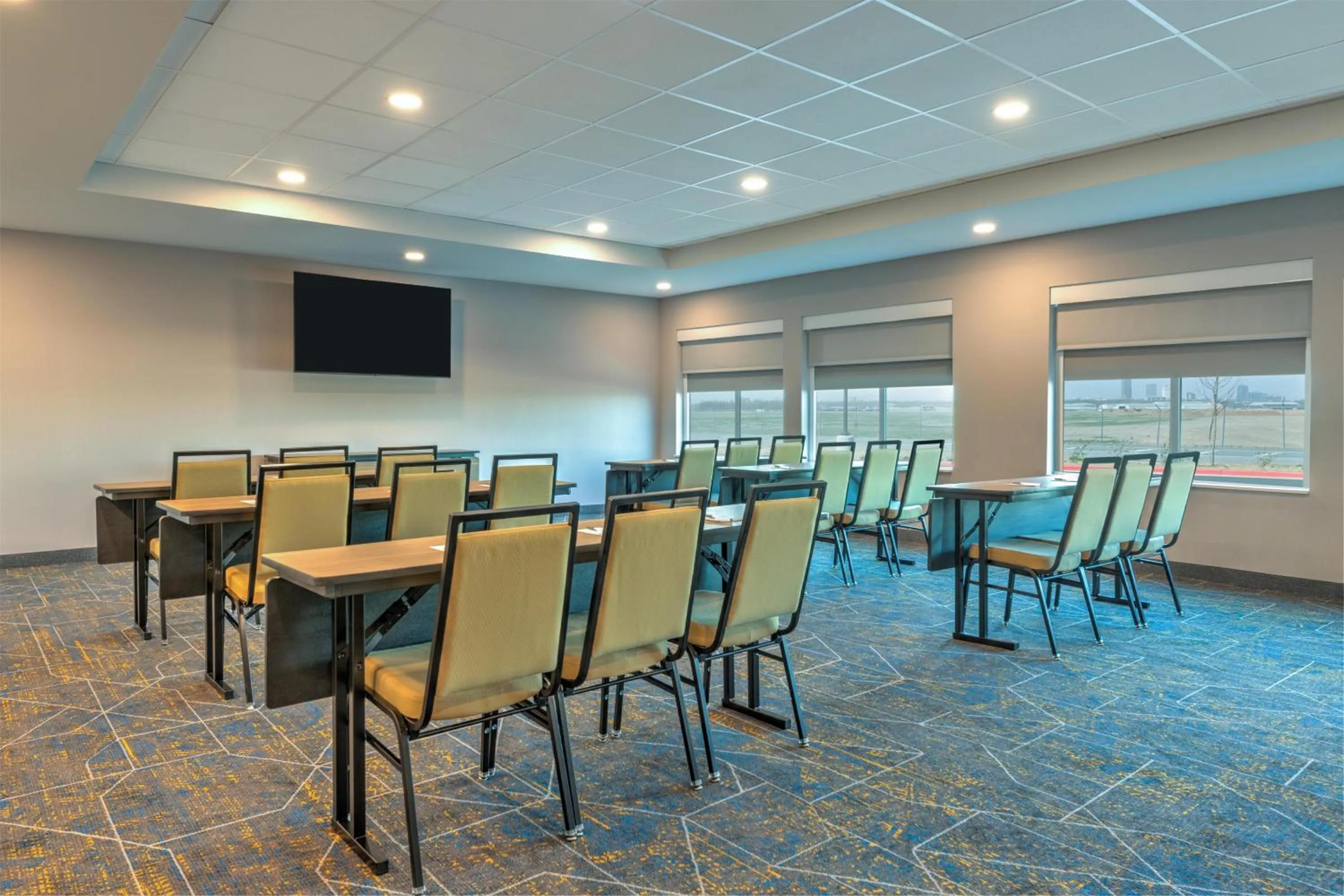 Meeting/conference room in Hampton Inn & Suites by Hilton Little Rock Airport