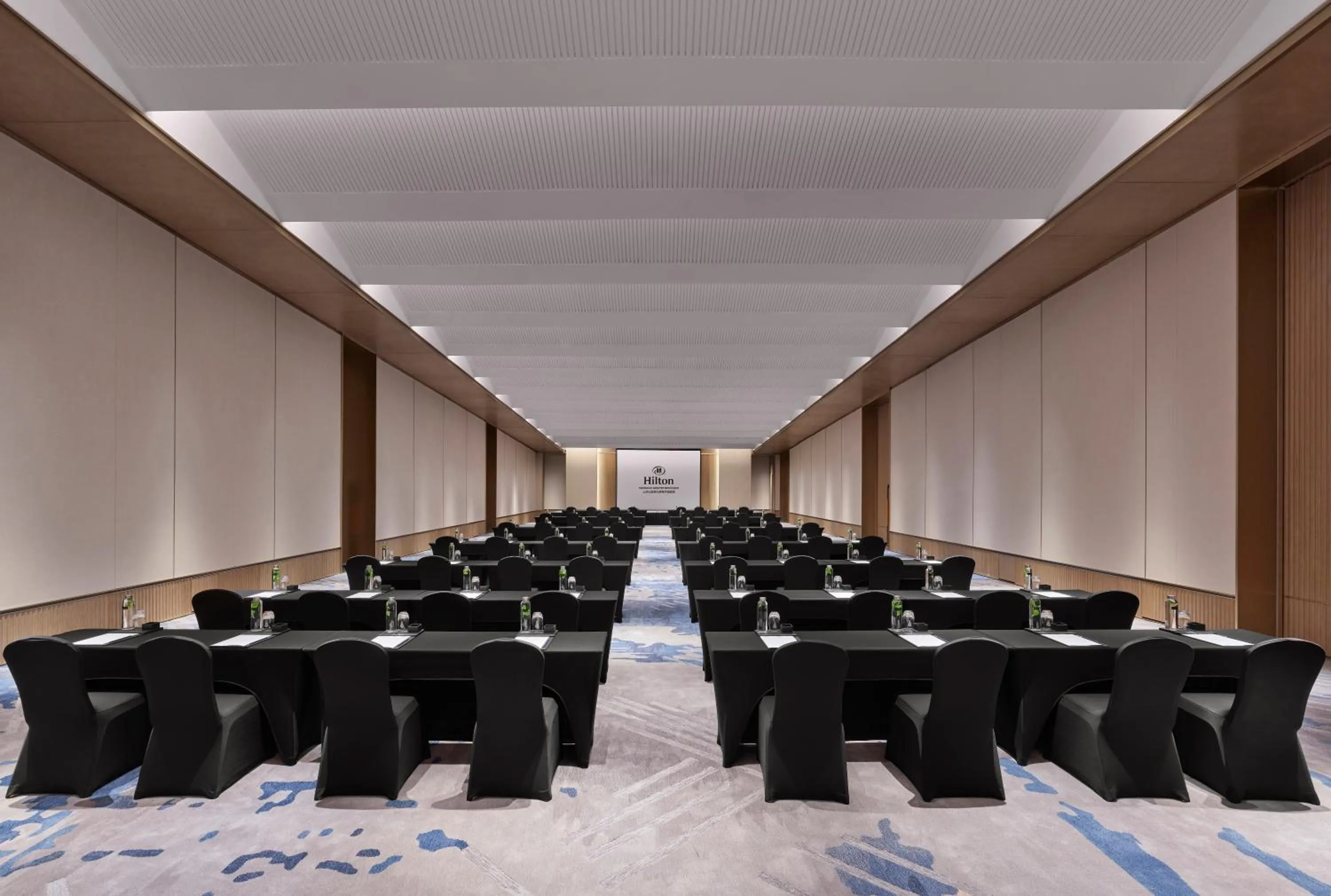 Meeting/conference room in Hilton Shanghai Greater Hongqiao
