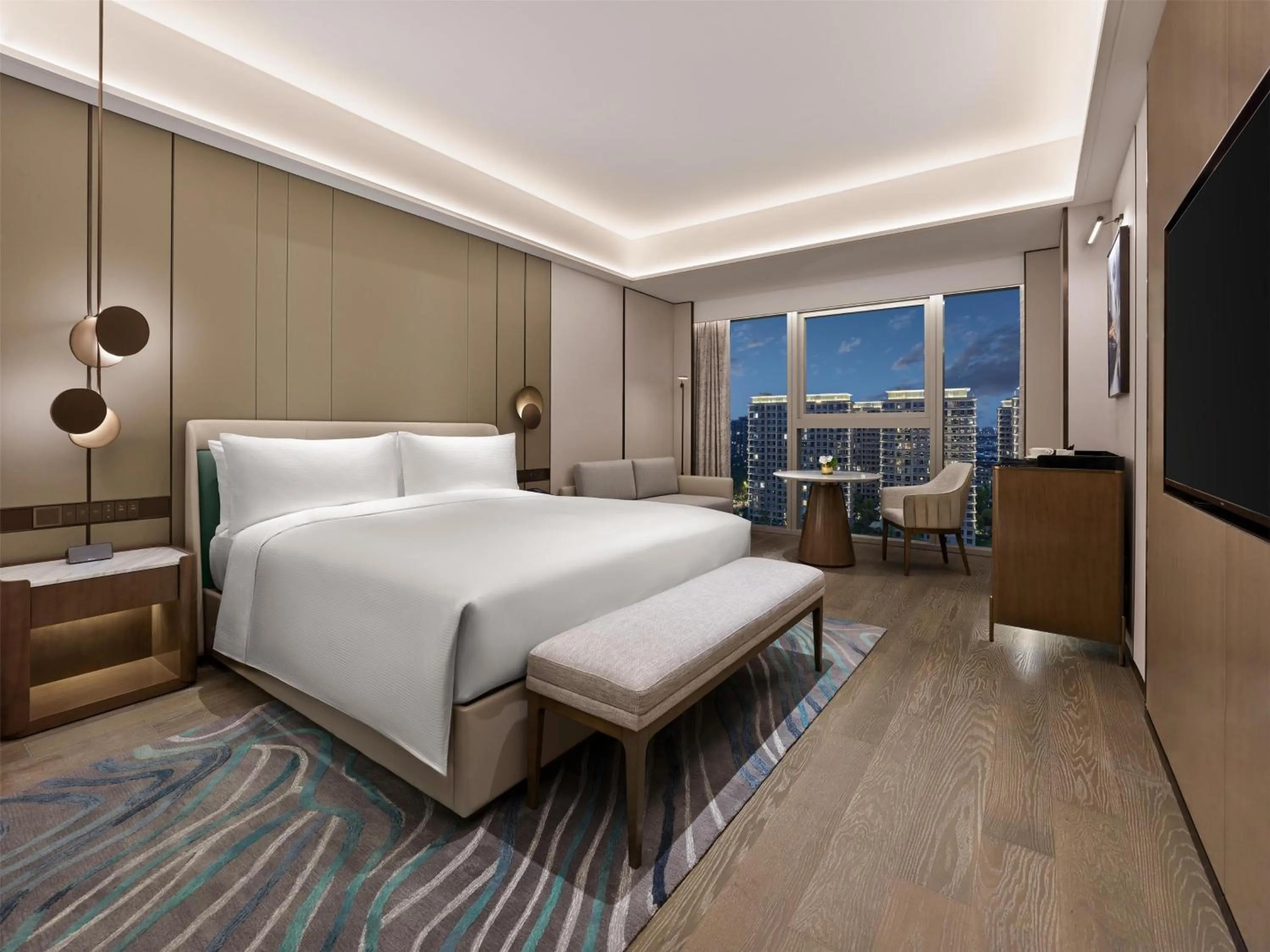 Bed in Hilton Shanghai Greater Hongqiao