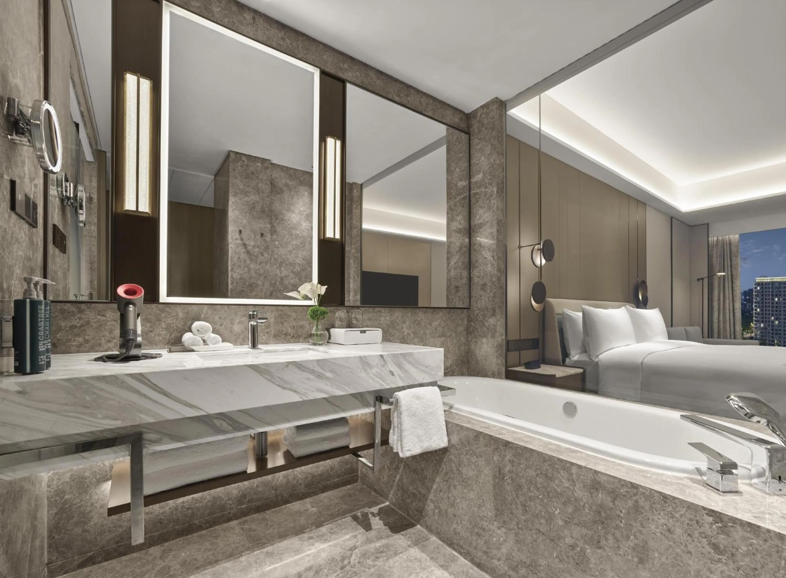 Bathroom in Hilton Shanghai Greater Hongqiao