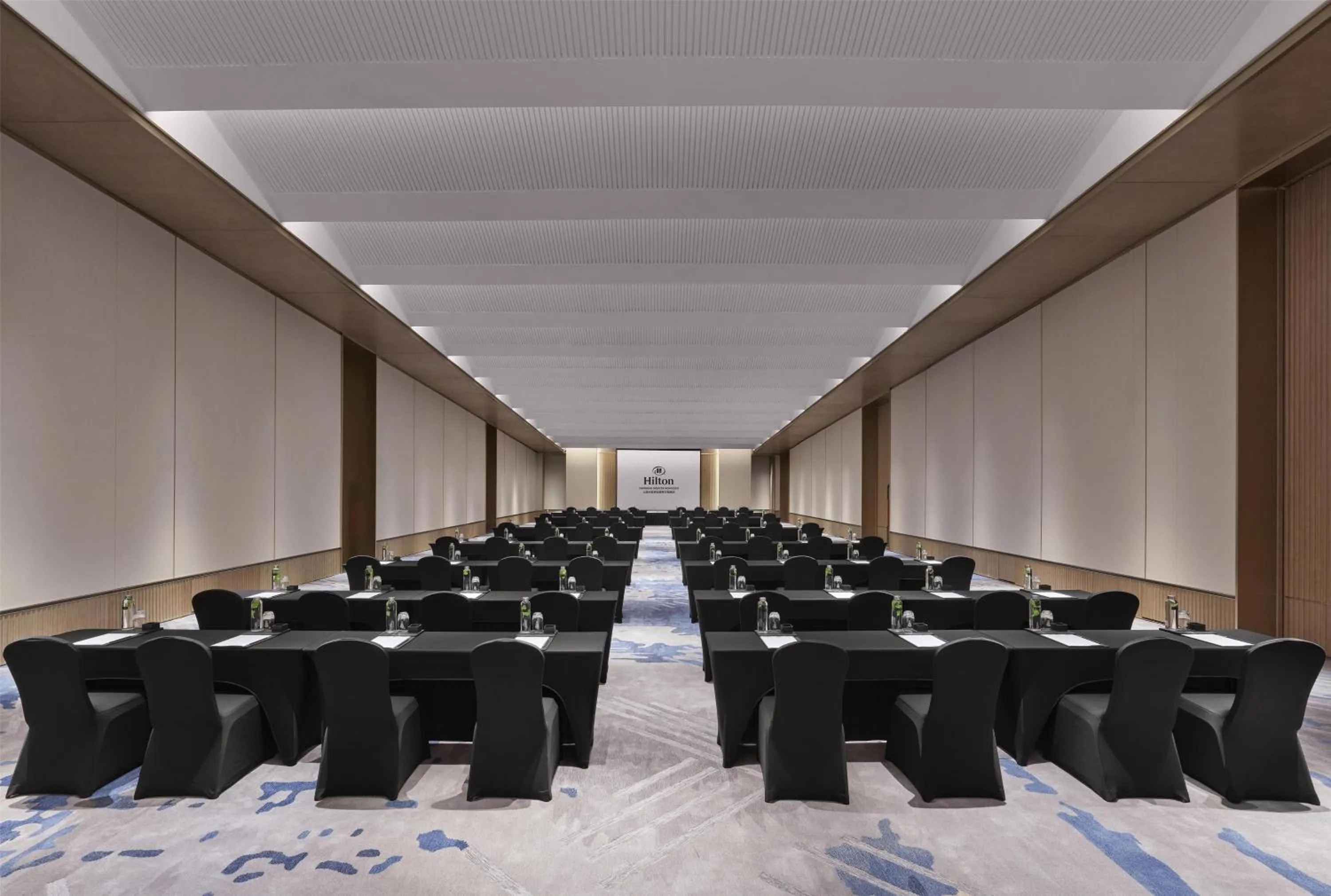 Meeting/conference room in Hilton Shanghai Greater Hongqiao