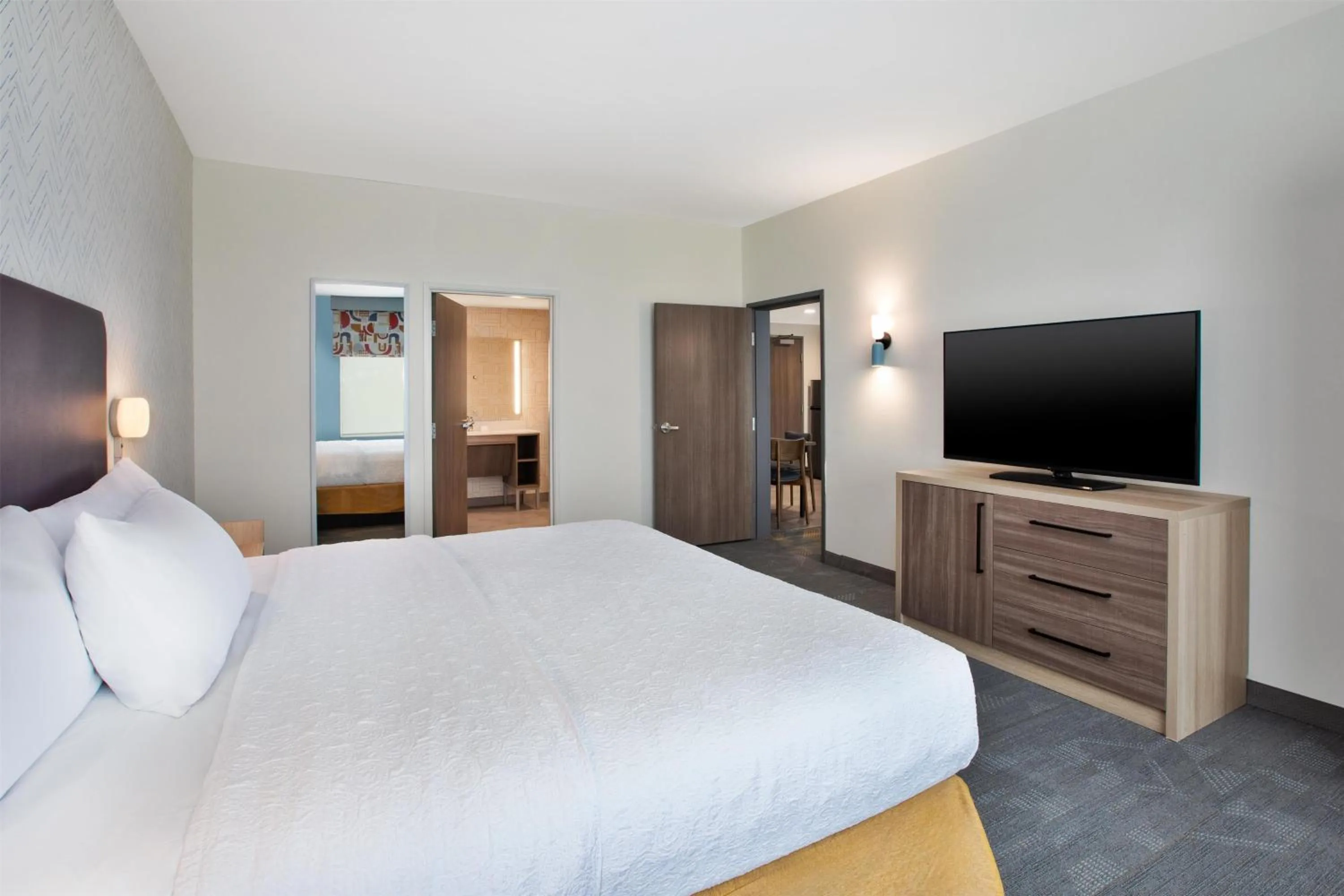 Bed in Home2 Suites By Hilton Traverse City