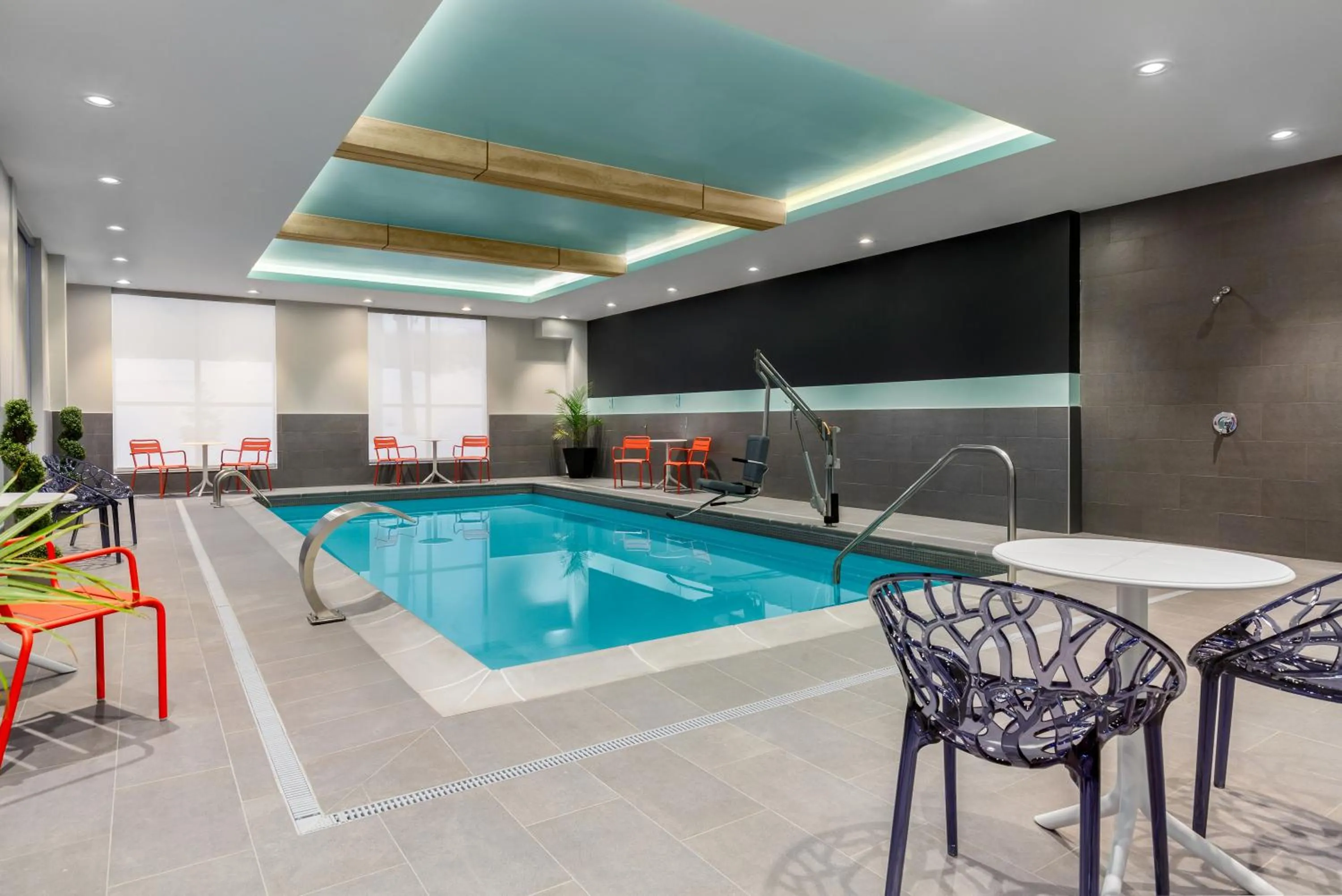 Swimming pool in Tru By Hilton Bracebridge, On