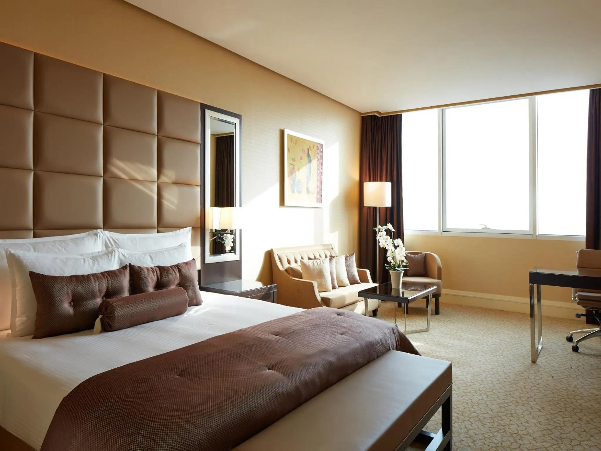Bedroom, Bed in Millennium Hotel & Convention Centre Kuwait