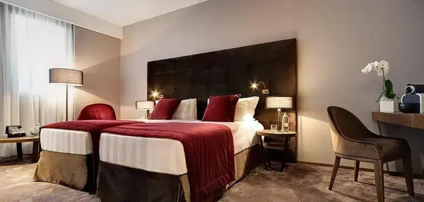 Premium Twin Room in Grand Hotel Campione Premium Twin Room in Grand Hotel Campione