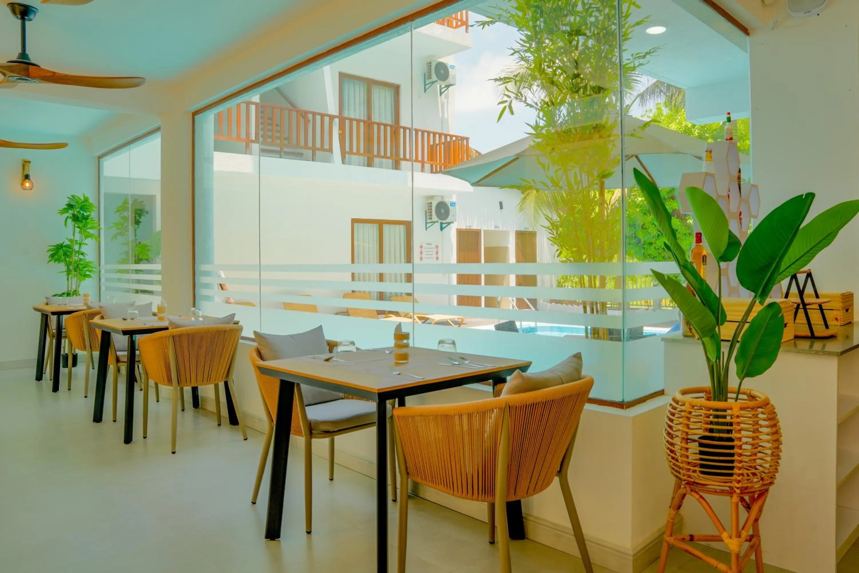 Restaurant/places to eat in Cocomo Maldives