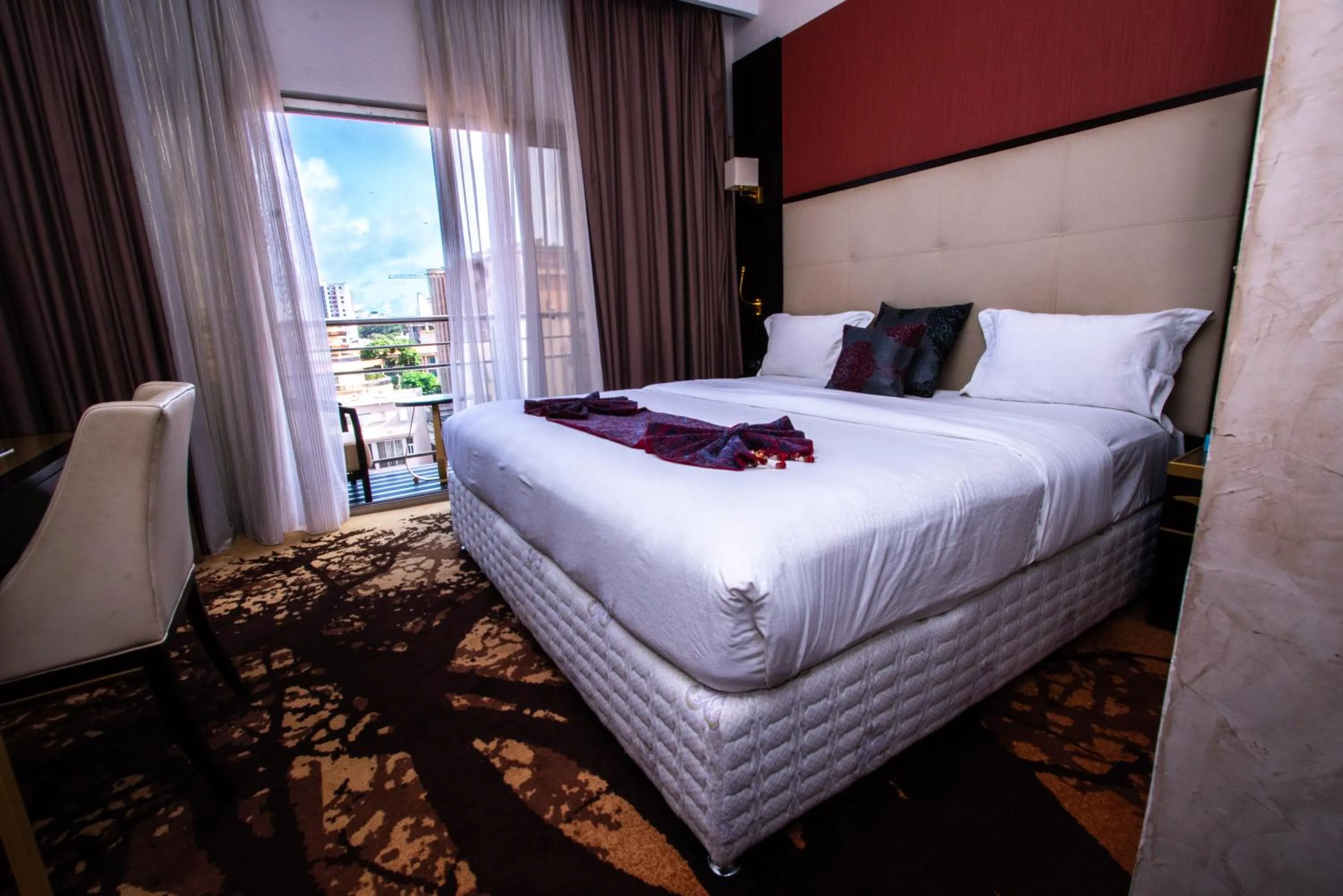 Bed in Hôtel Fleur de Lys Plateau