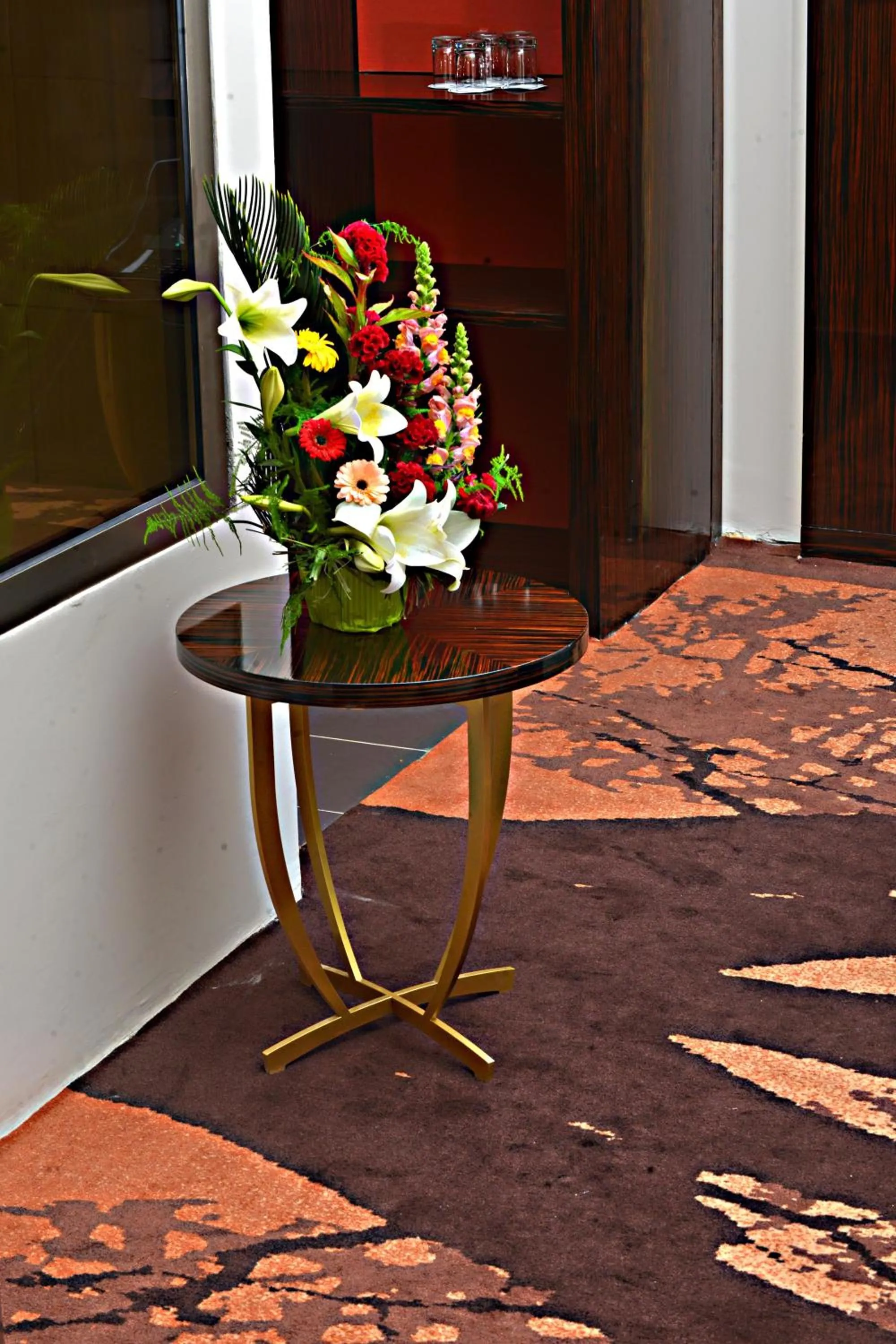 Decorative detail in Hôtel Fleur de Lys Plateau