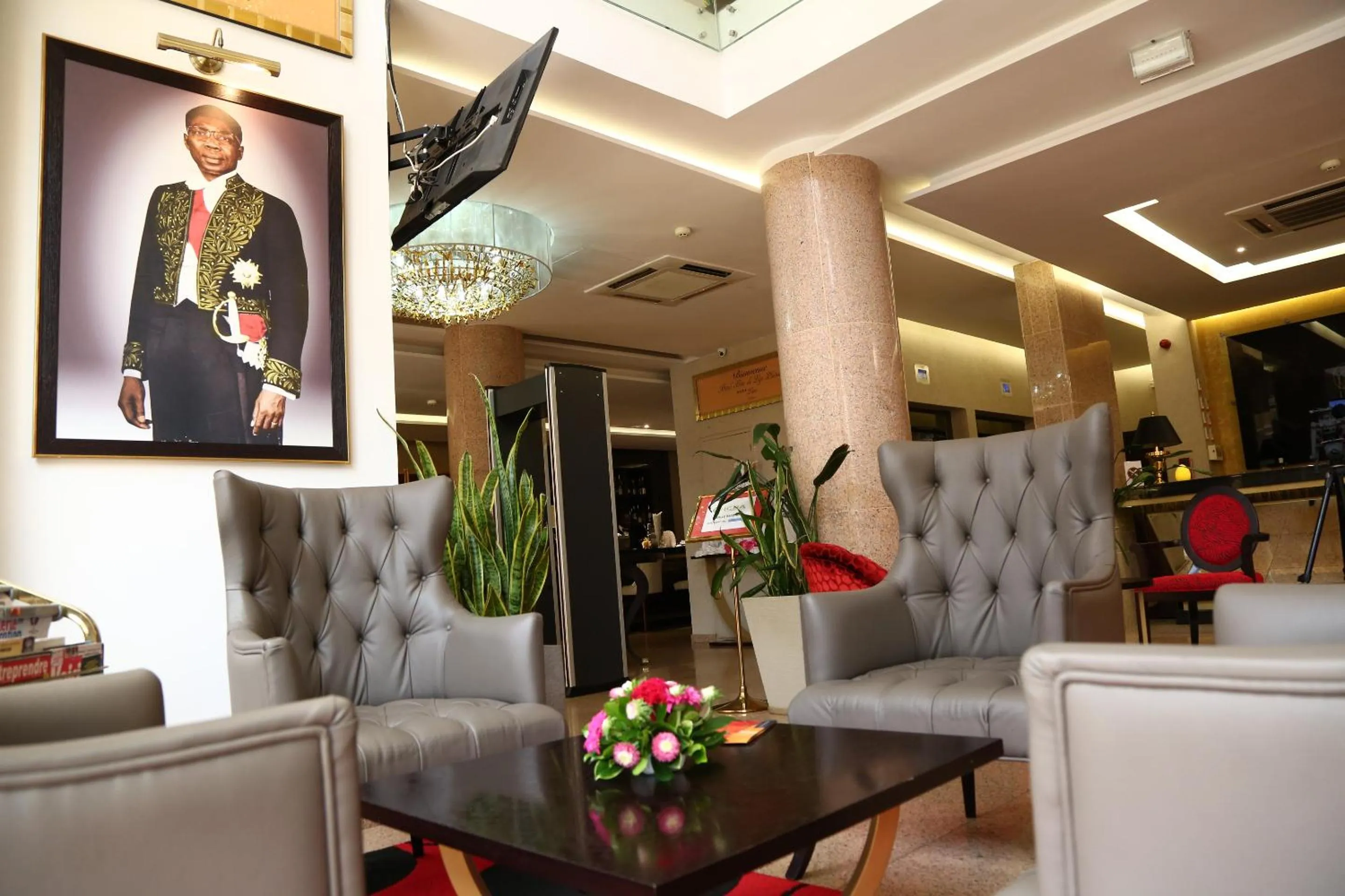 Living room in Hôtel Fleur de Lys Plateau