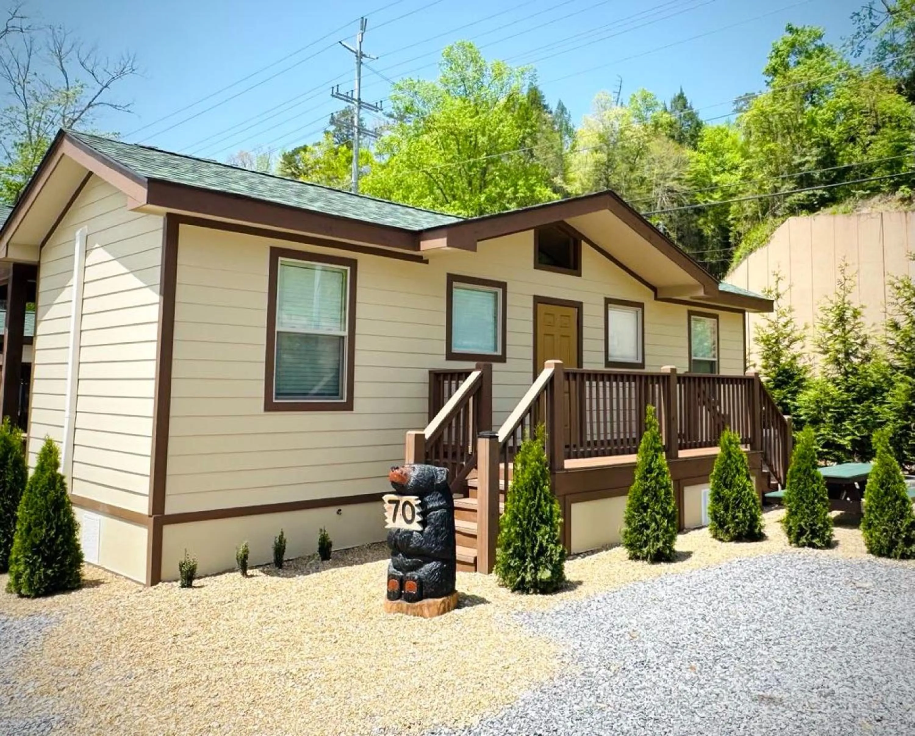 Property building in Dudley Creek RV Resort