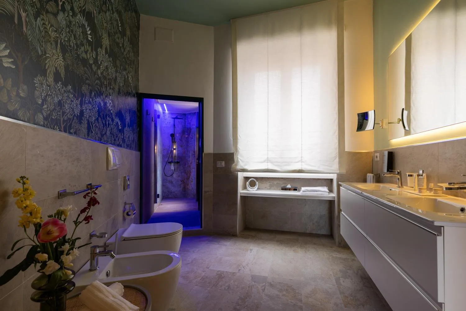 Toilet in Navona 49 Luxury Suites&Apartment