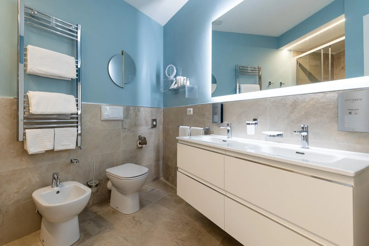 Shower in Navona 49 Luxury Suites&Apartment