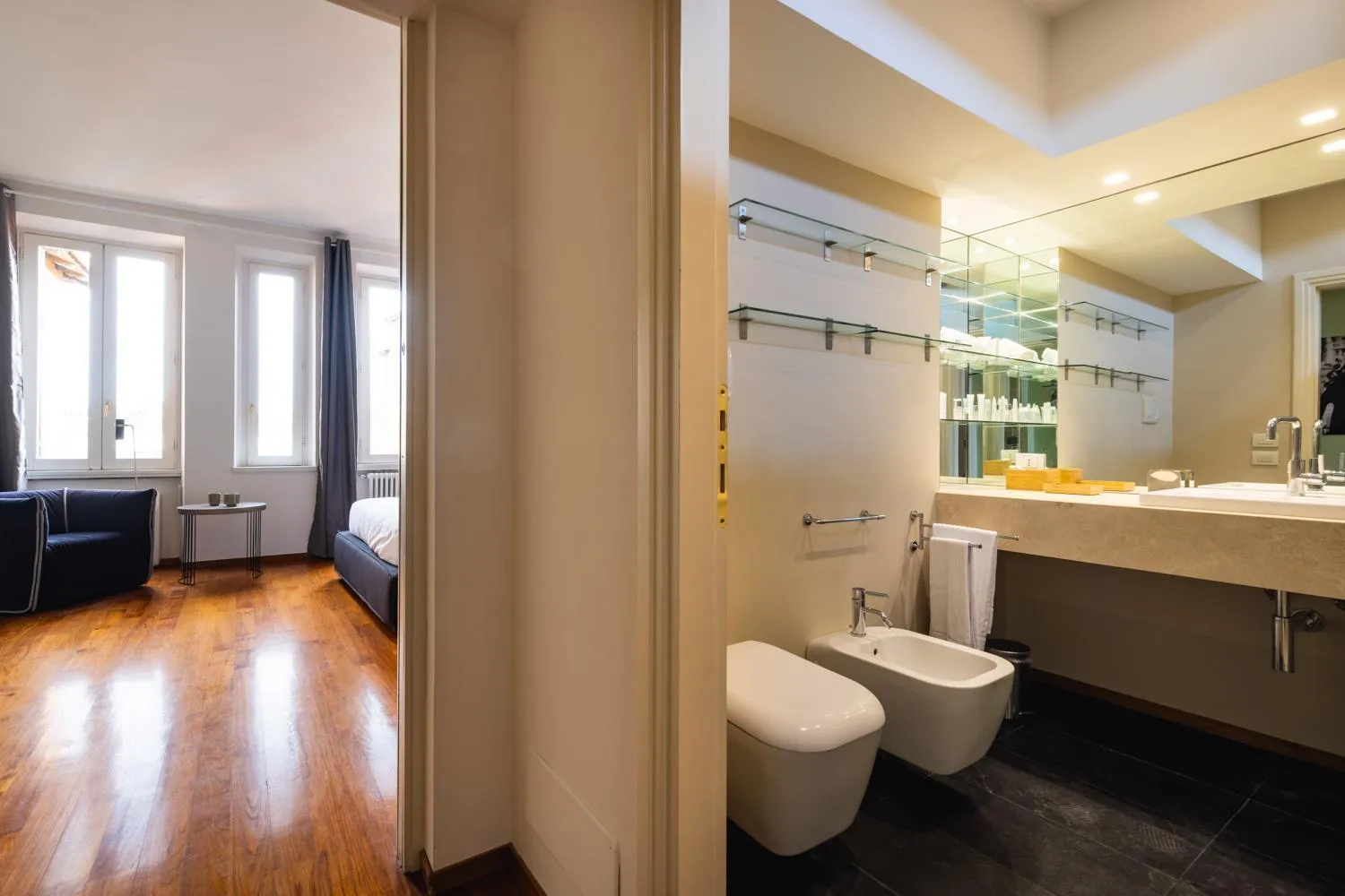 Bathroom in Navona 49 Luxury Suites&Apartment