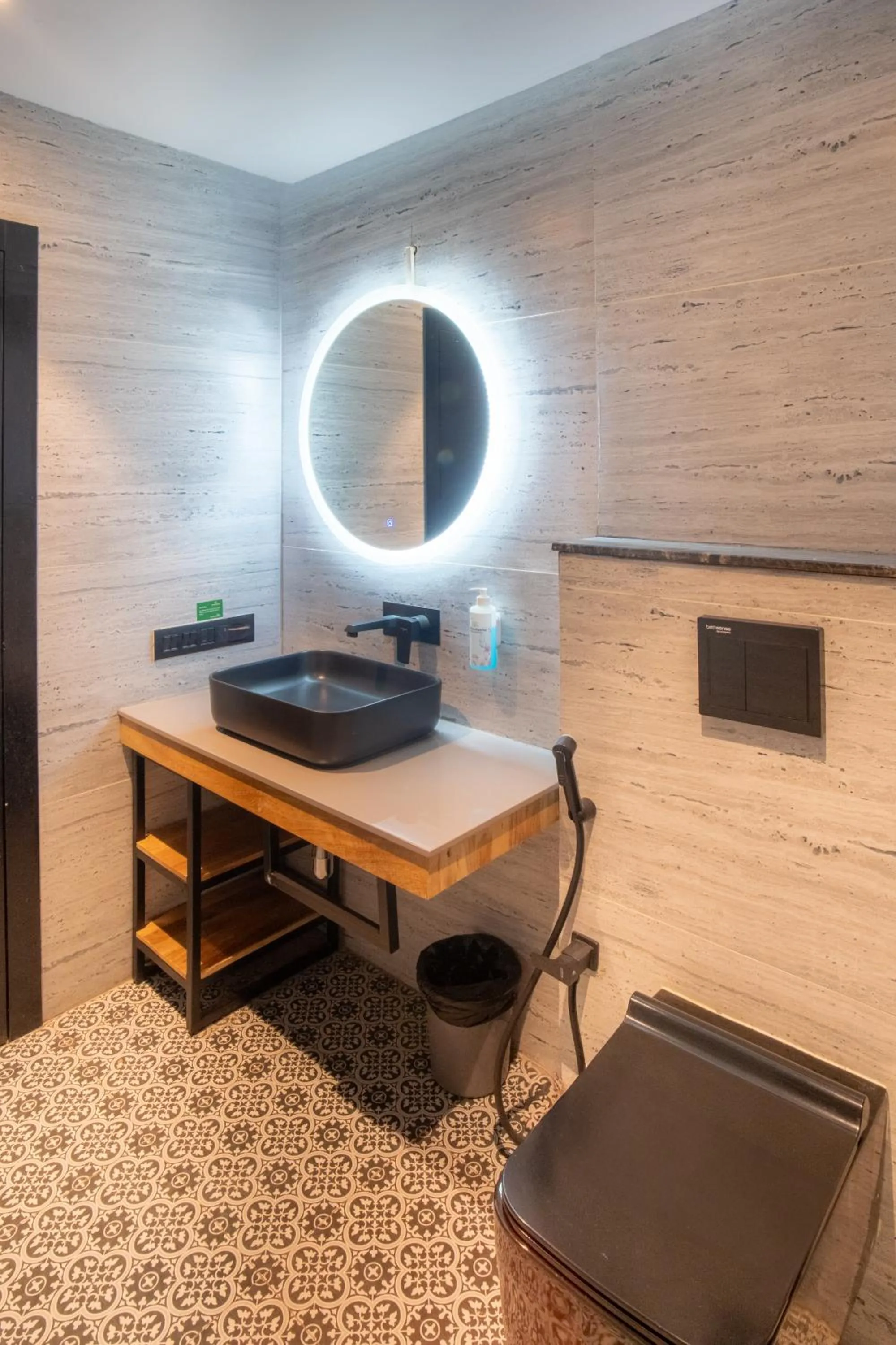 Bathroom in The Sky Imperial, Jodhpur