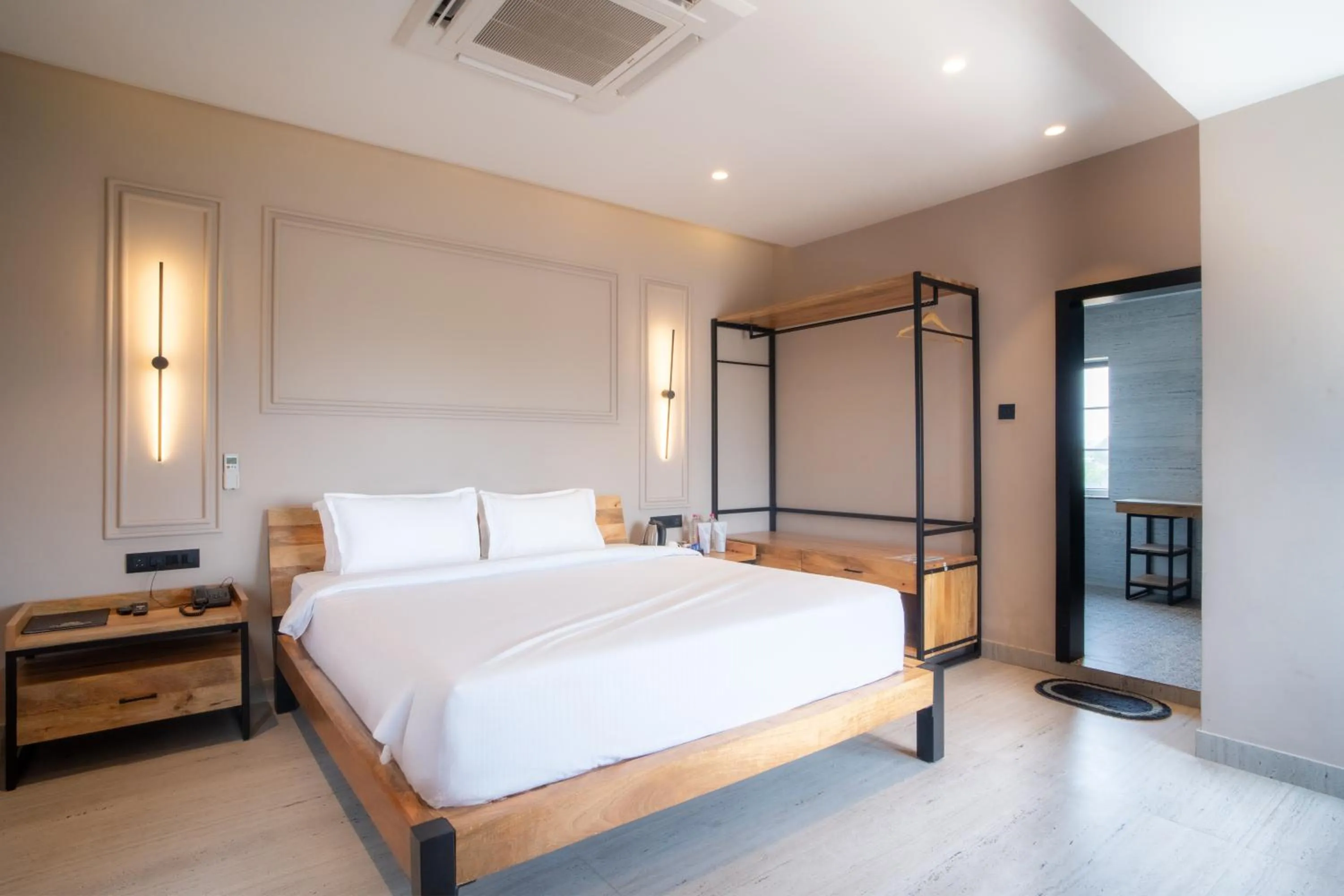 Bed in The Sky Imperial, Jodhpur