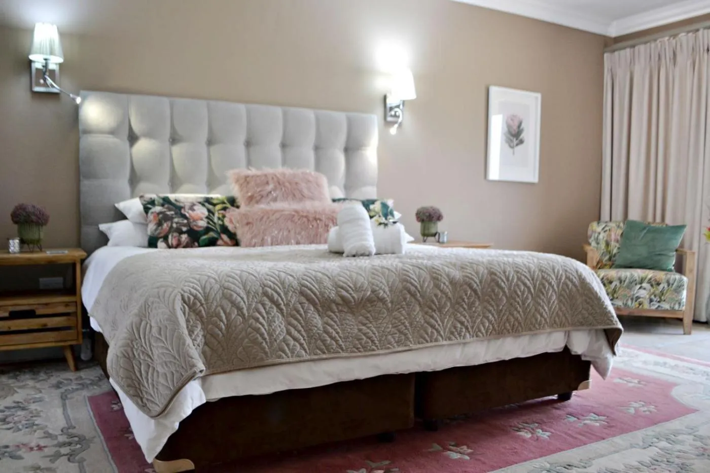 Photo of the whole room, Bed in Bokmakierie Gastehuis Emalahleni Pty Ltd