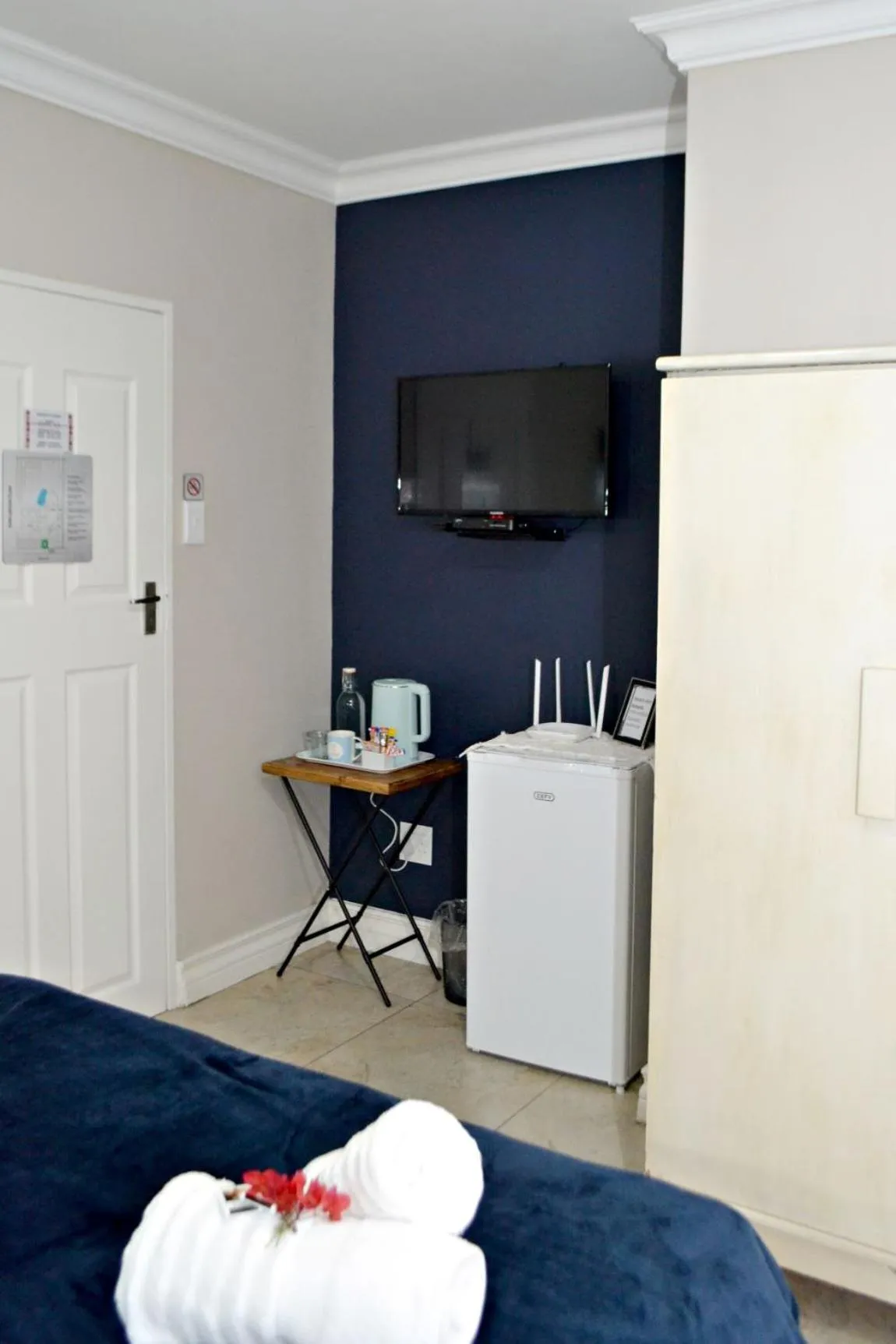 Coffee/tea facilities, Bed in Bokmakierie Gastehuis Emalahleni Pty Ltd