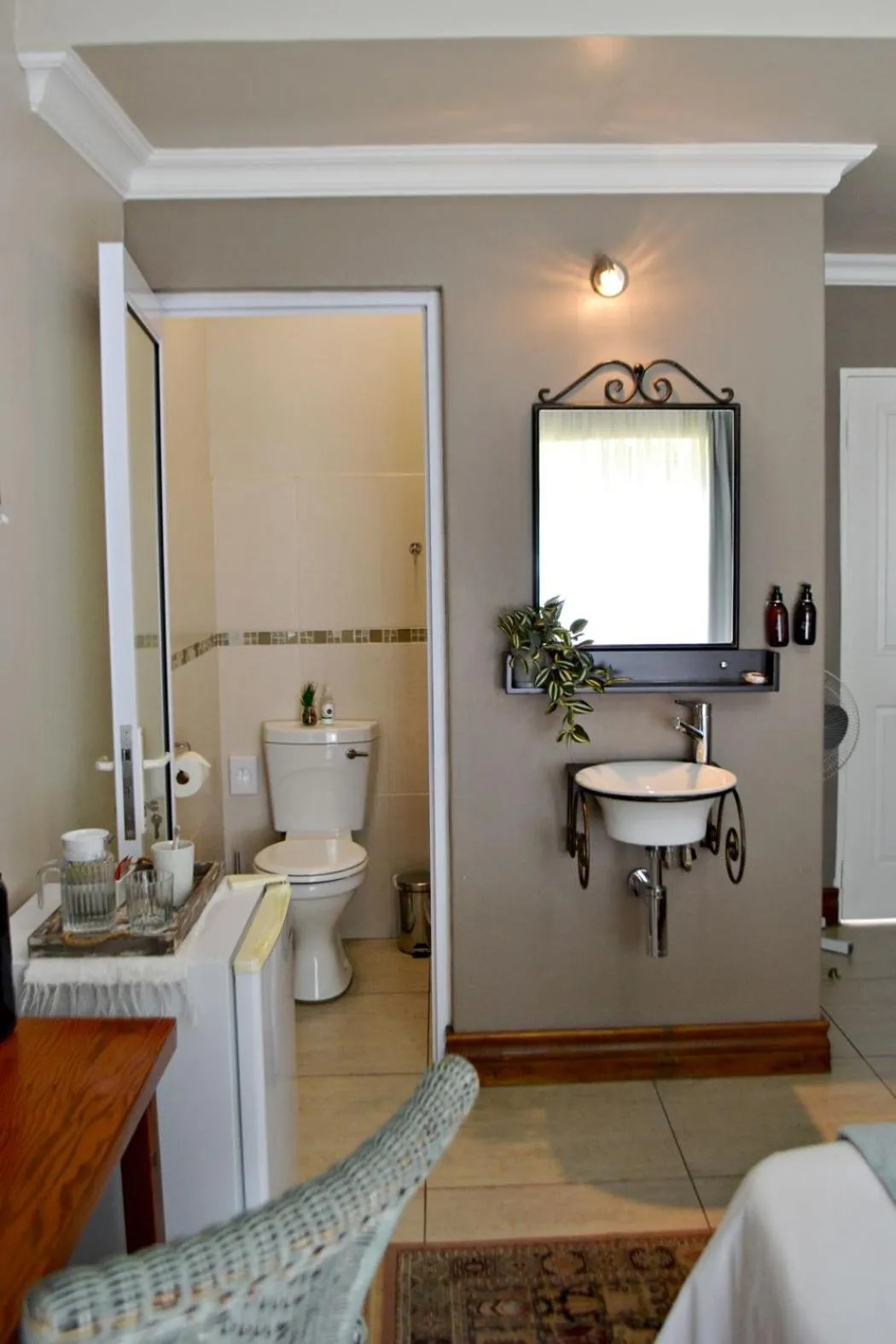 Toilet in Bokmakierie Gastehuis Emalahleni Pty Ltd