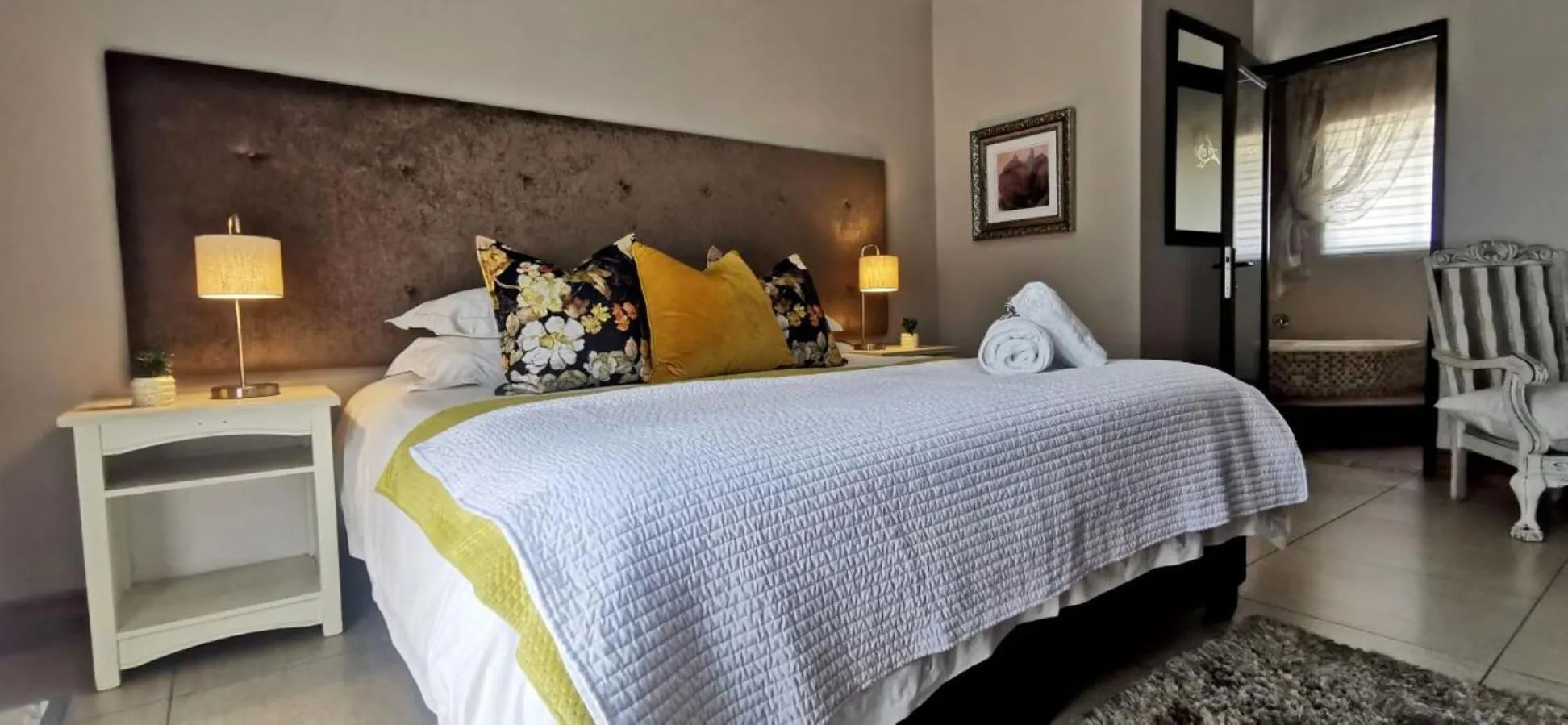 Property building, Bed in Bokmakierie Gastehuis Emalahleni Pty Ltd