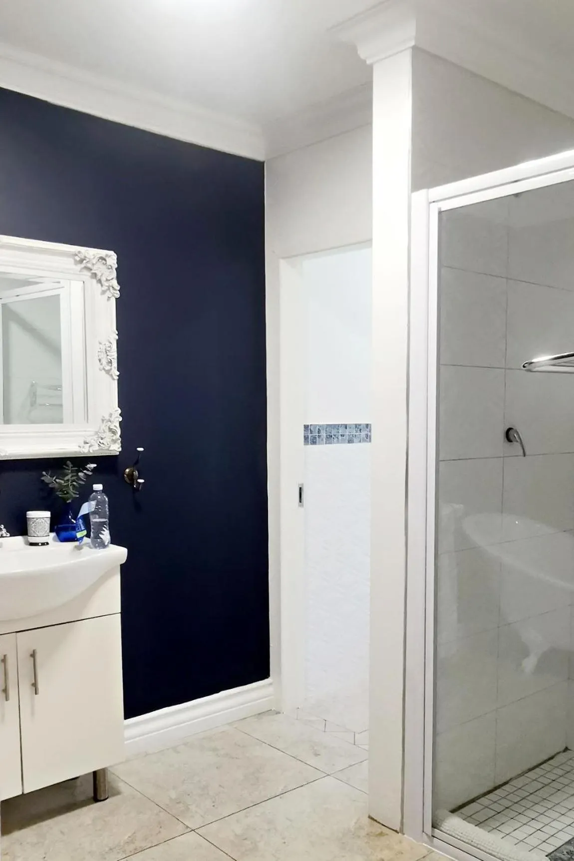 Shower in Bokmakierie Gastehuis Emalahleni Pty Ltd