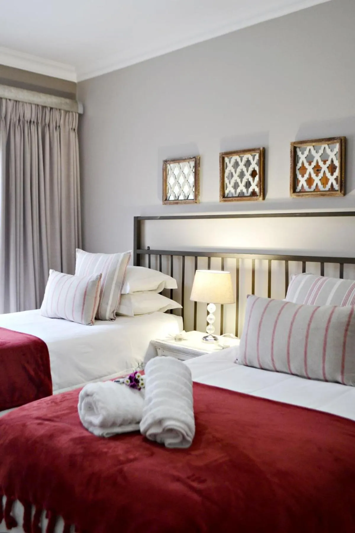 Property building, Bed in Bokmakierie Gastehuis Emalahleni Pty Ltd