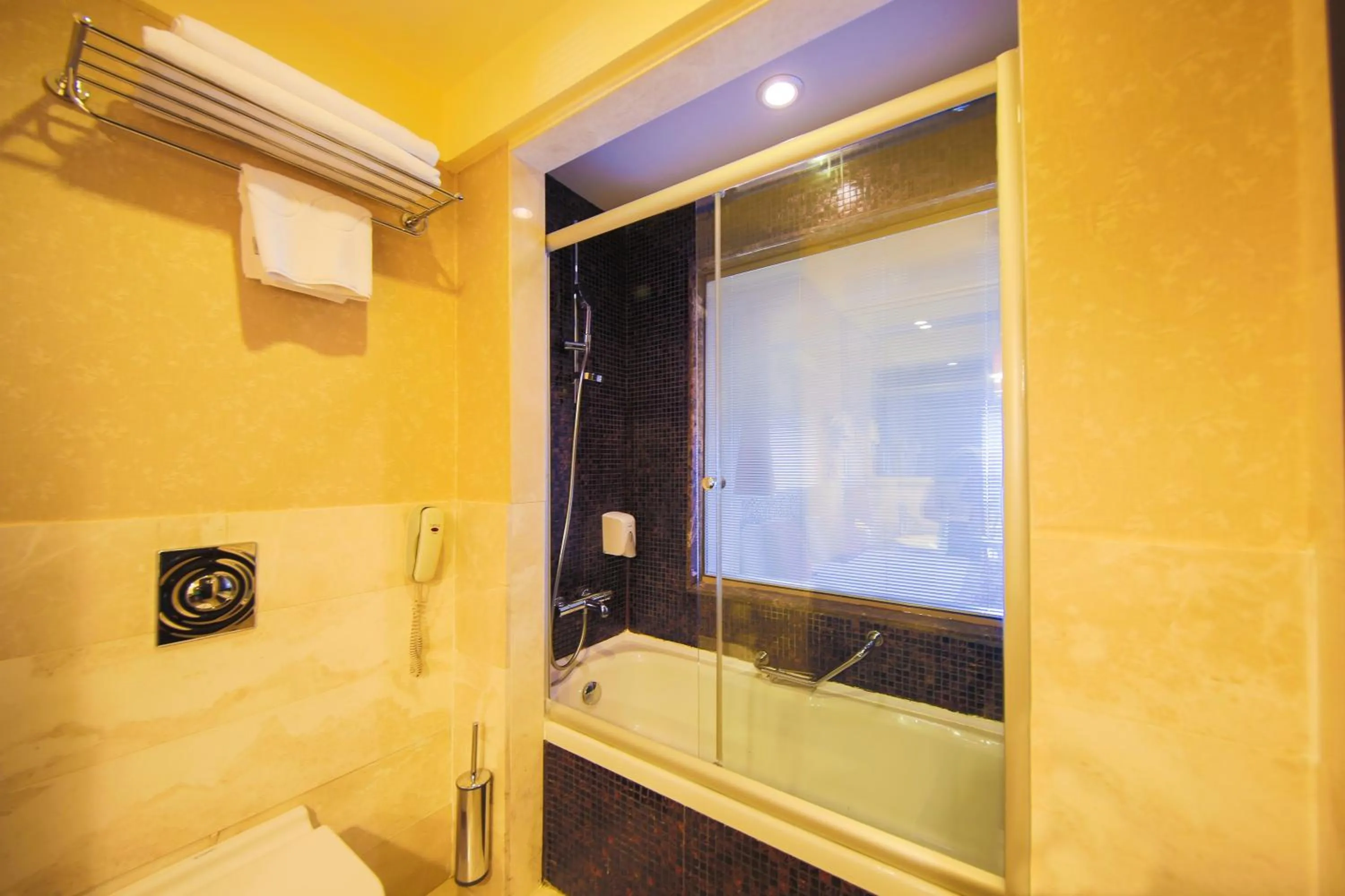 Shower in Horus Paradise Resort - Ultra All Inclusive