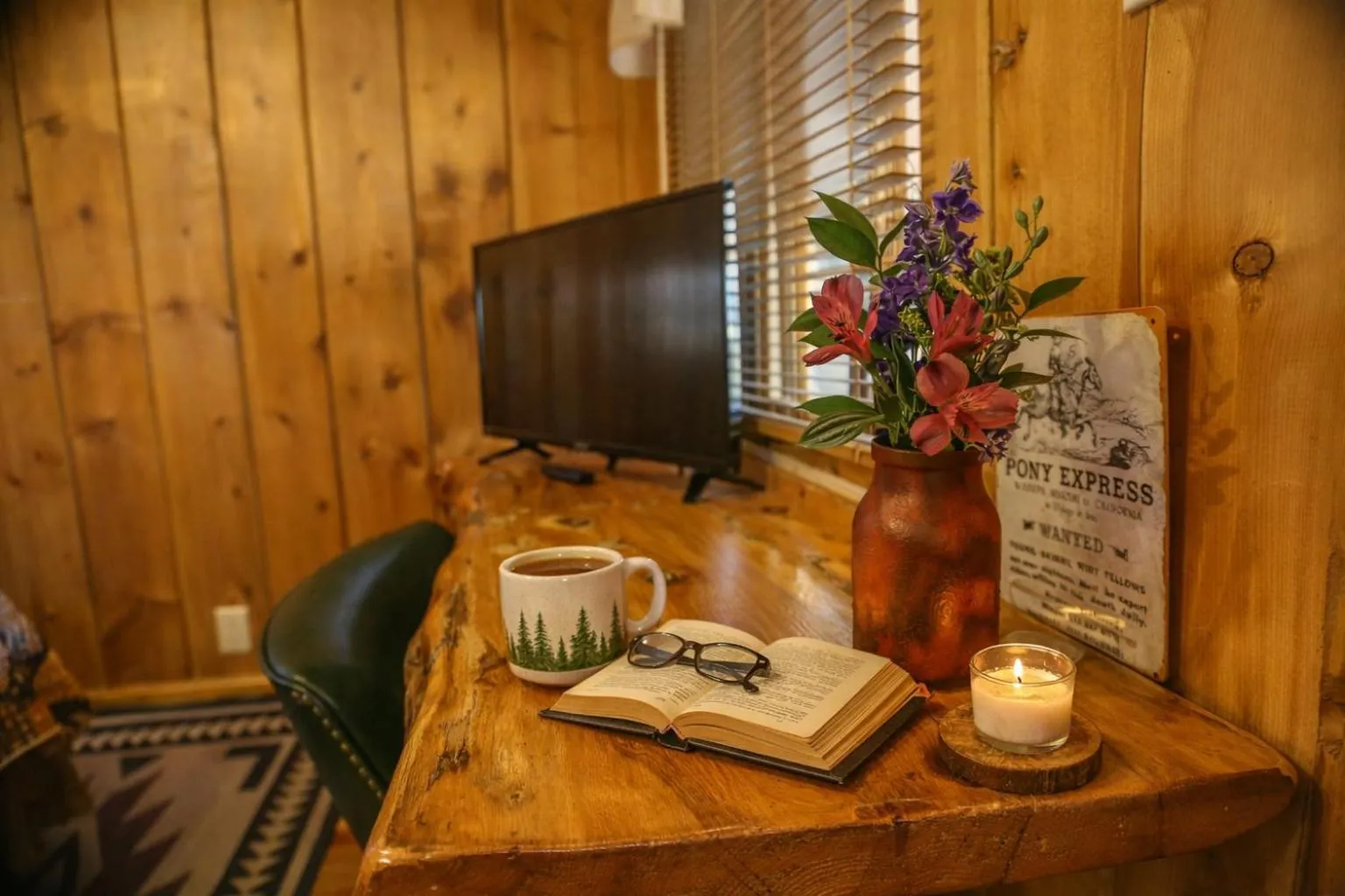 TV and multimedia in Chinook Winds Lodge