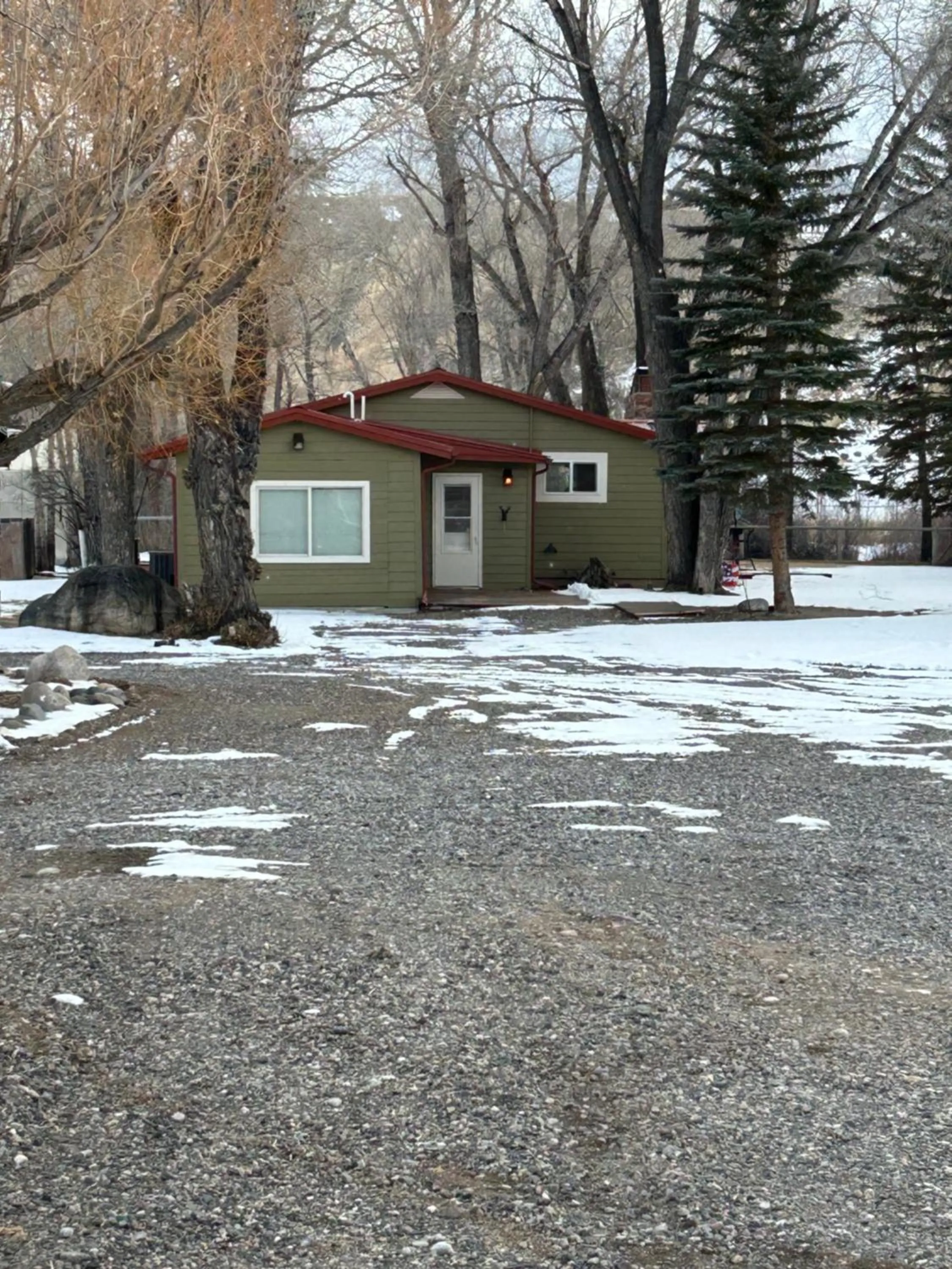 Property building in Chinook Winds Lodge