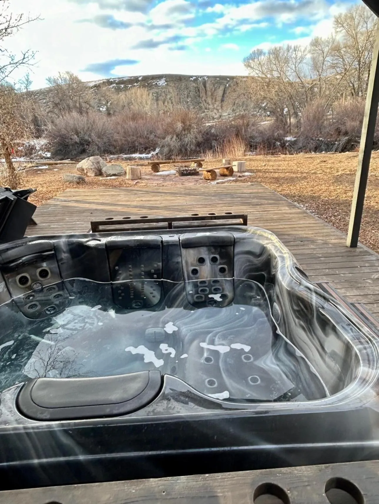 Hot Tub in Chinook Winds Lodge