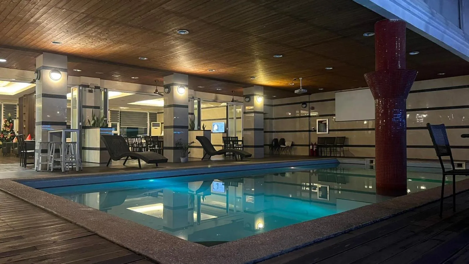 Swimming pool in Vera Hotel