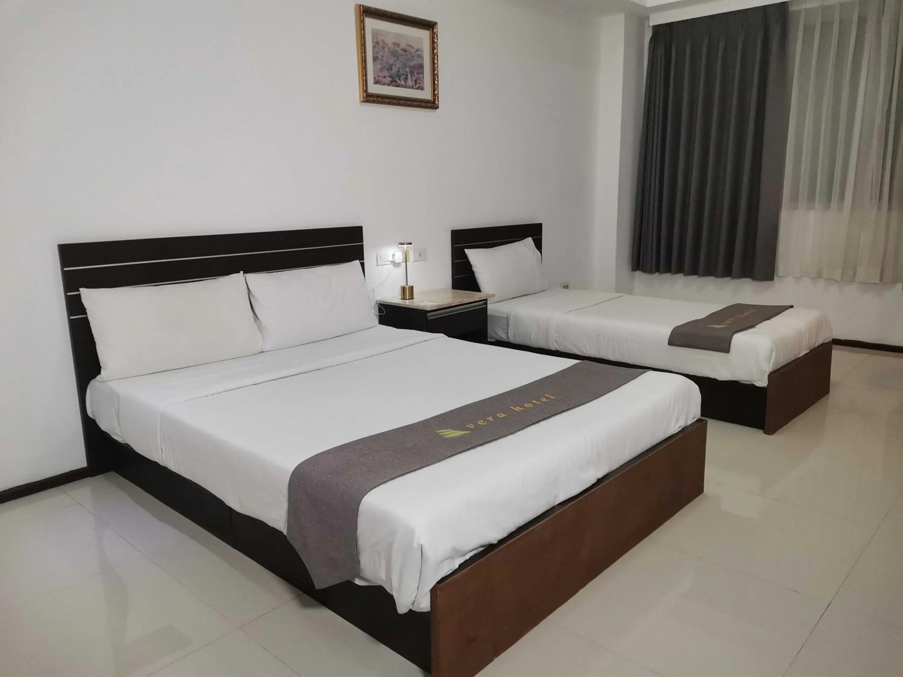 Bedroom, Bed in Townhouse Oak Vera Hotel Near Clark International Airport