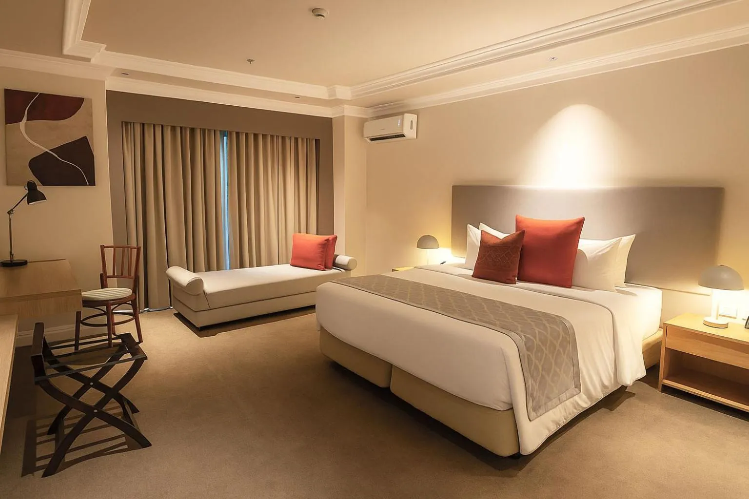 Bed in Vermillion Hotel