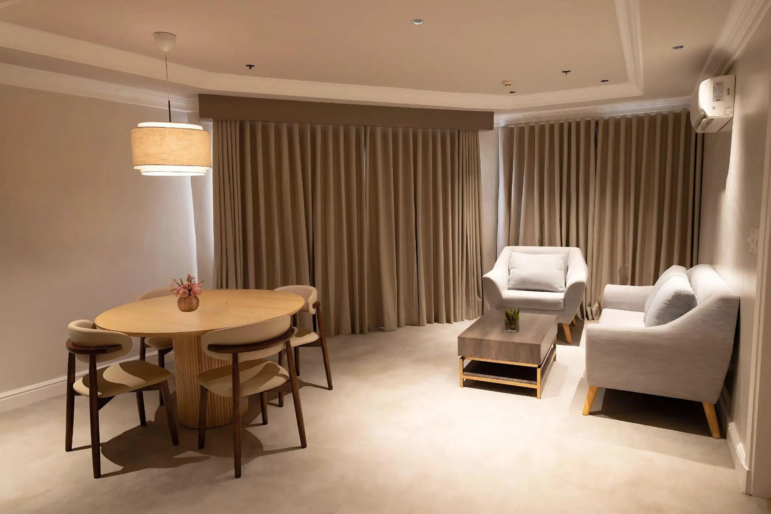 Living room in Vermillion Hotel