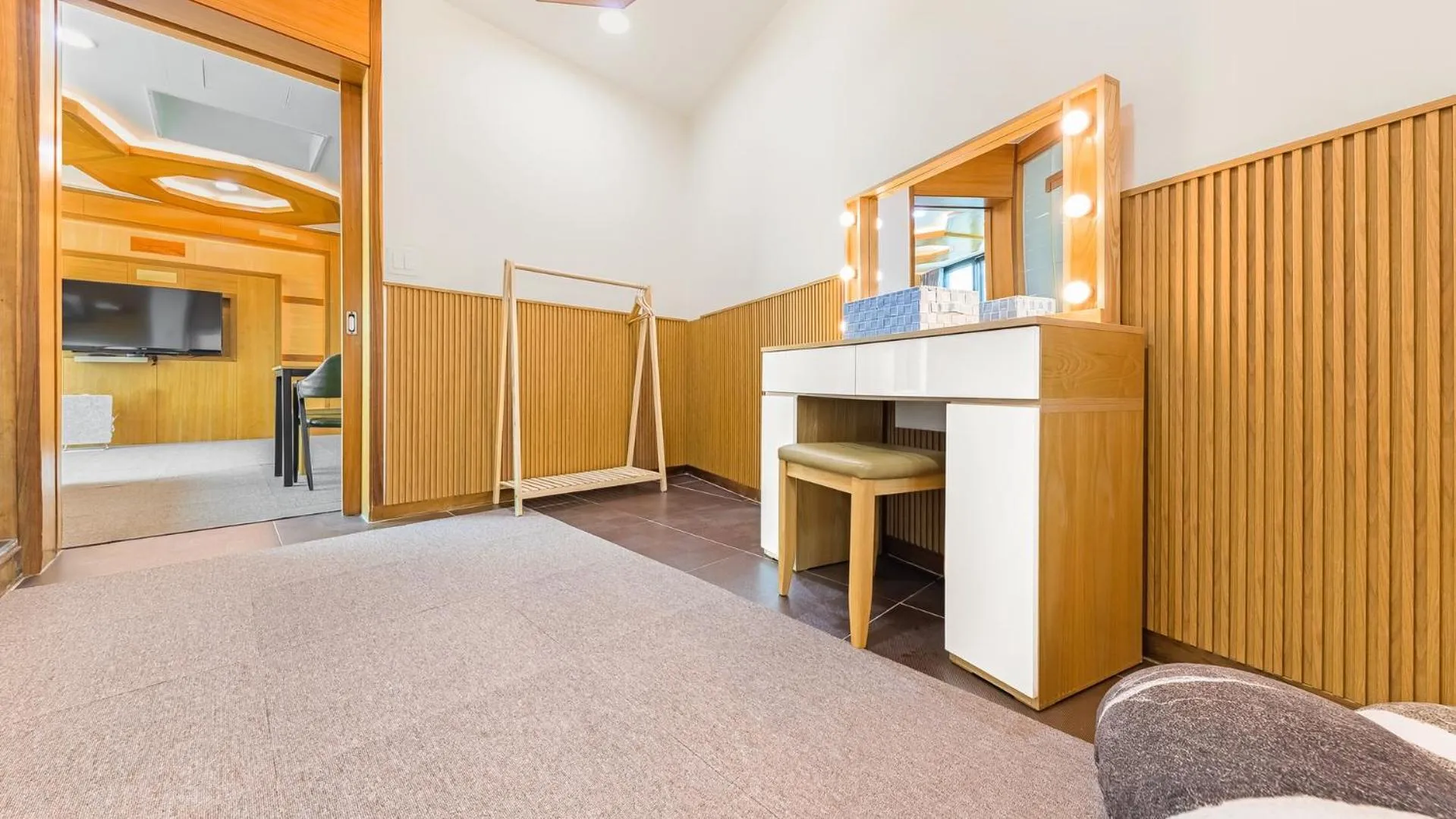 Photo of the whole room in Gapyeong Rondavill Pension