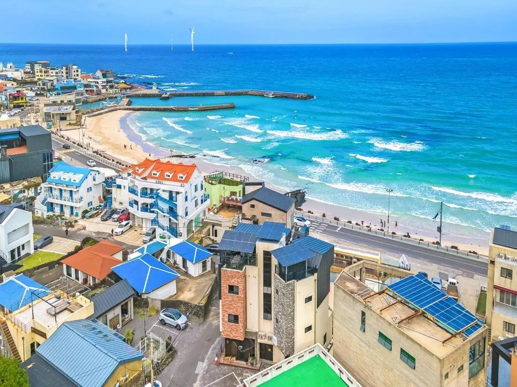 Property building in Jeju eseutteuleya pension