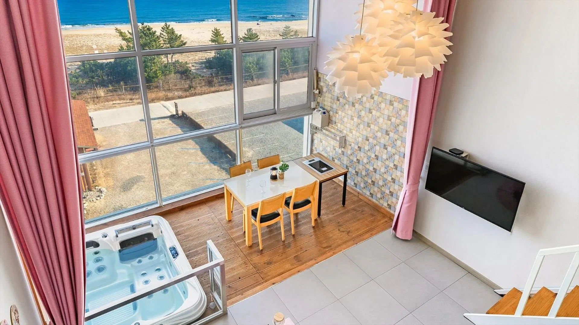 Photo of the whole room in Yangyang Oceanvibe