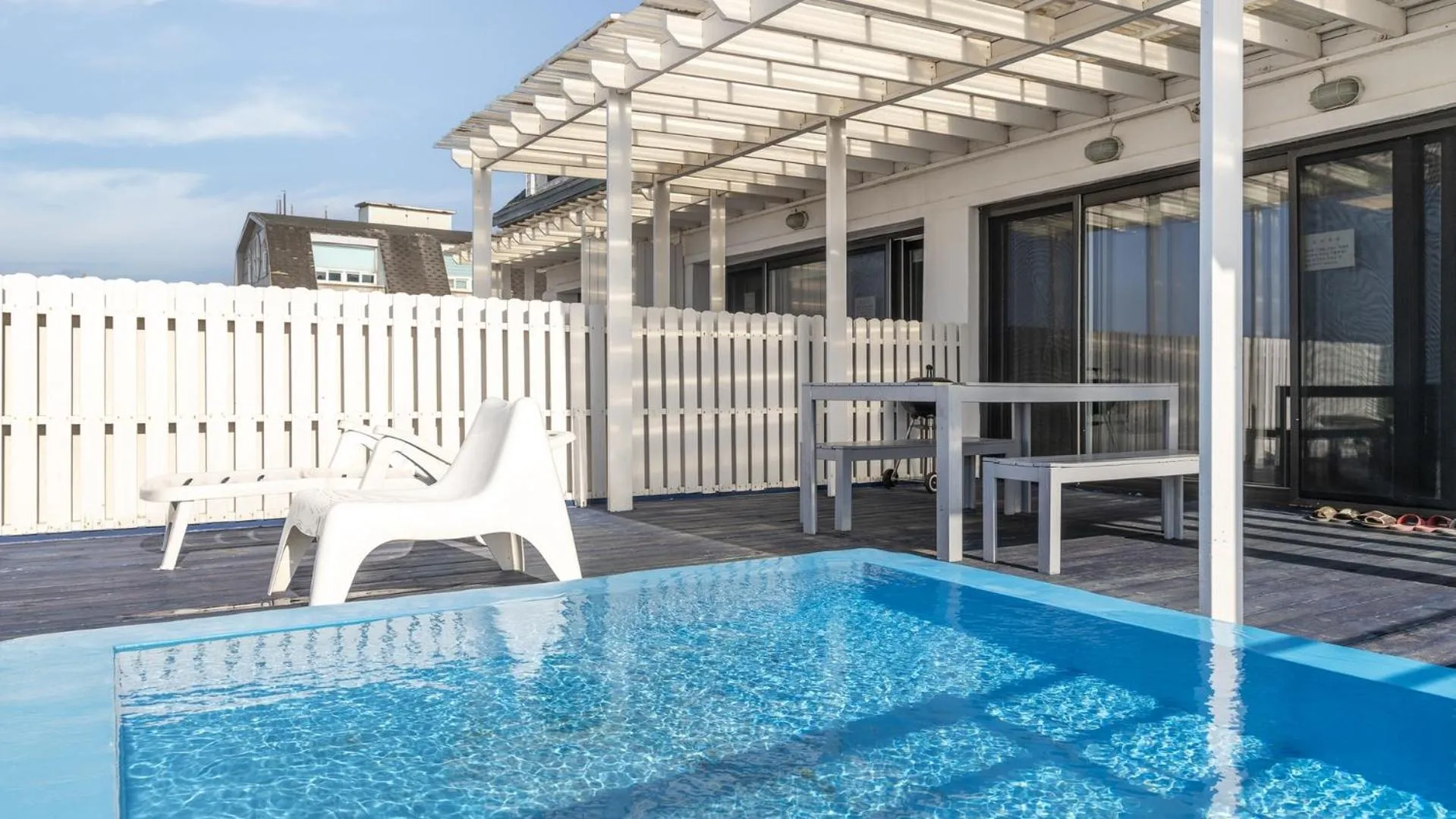 Property building in Boryeong lehouse pension