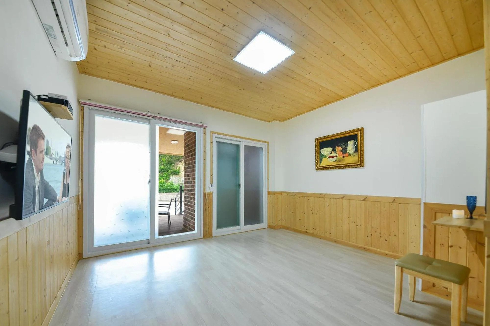 Property building in Samcheok Healingcamp Pension