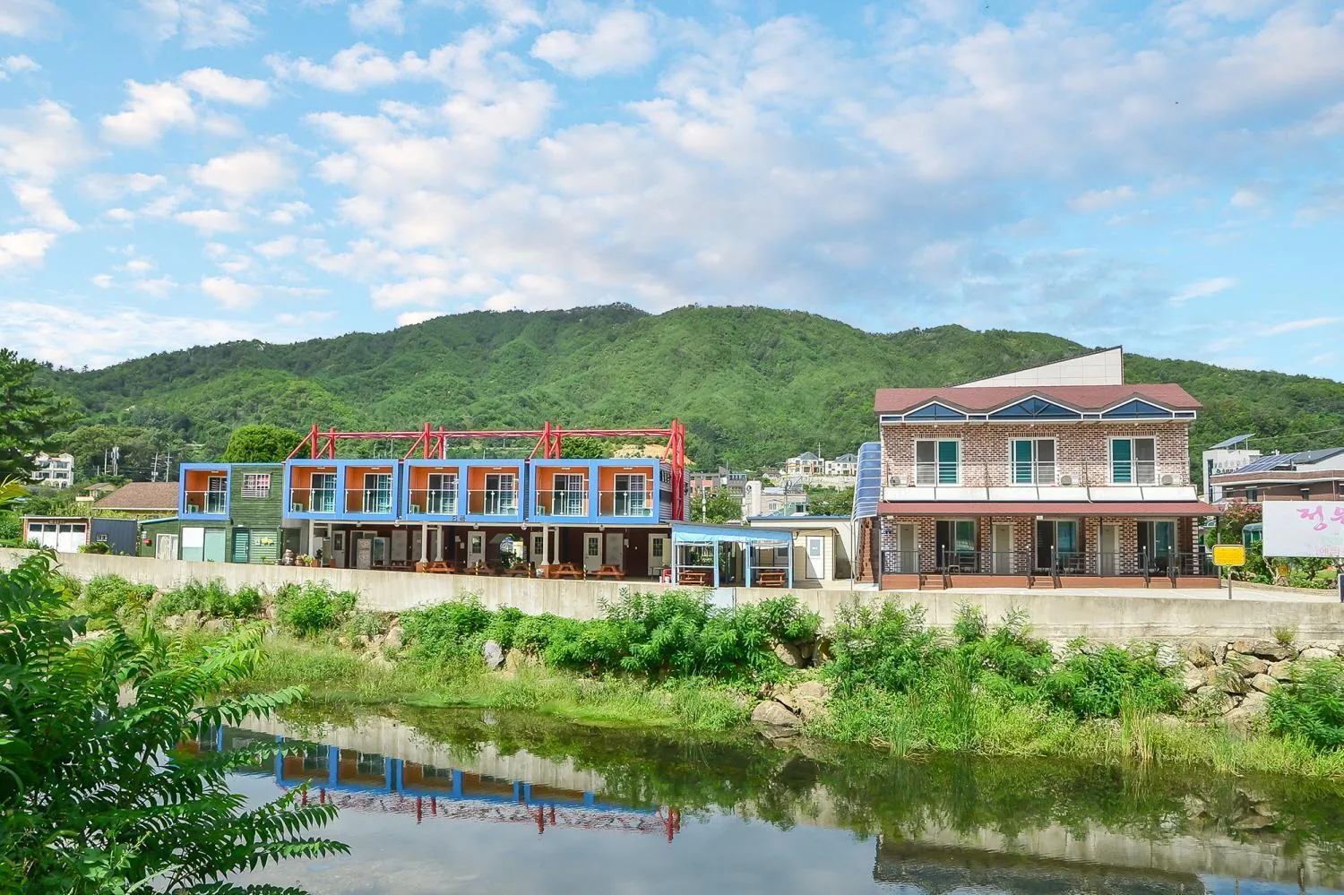 Property building in Samcheok Healingcamp Pension