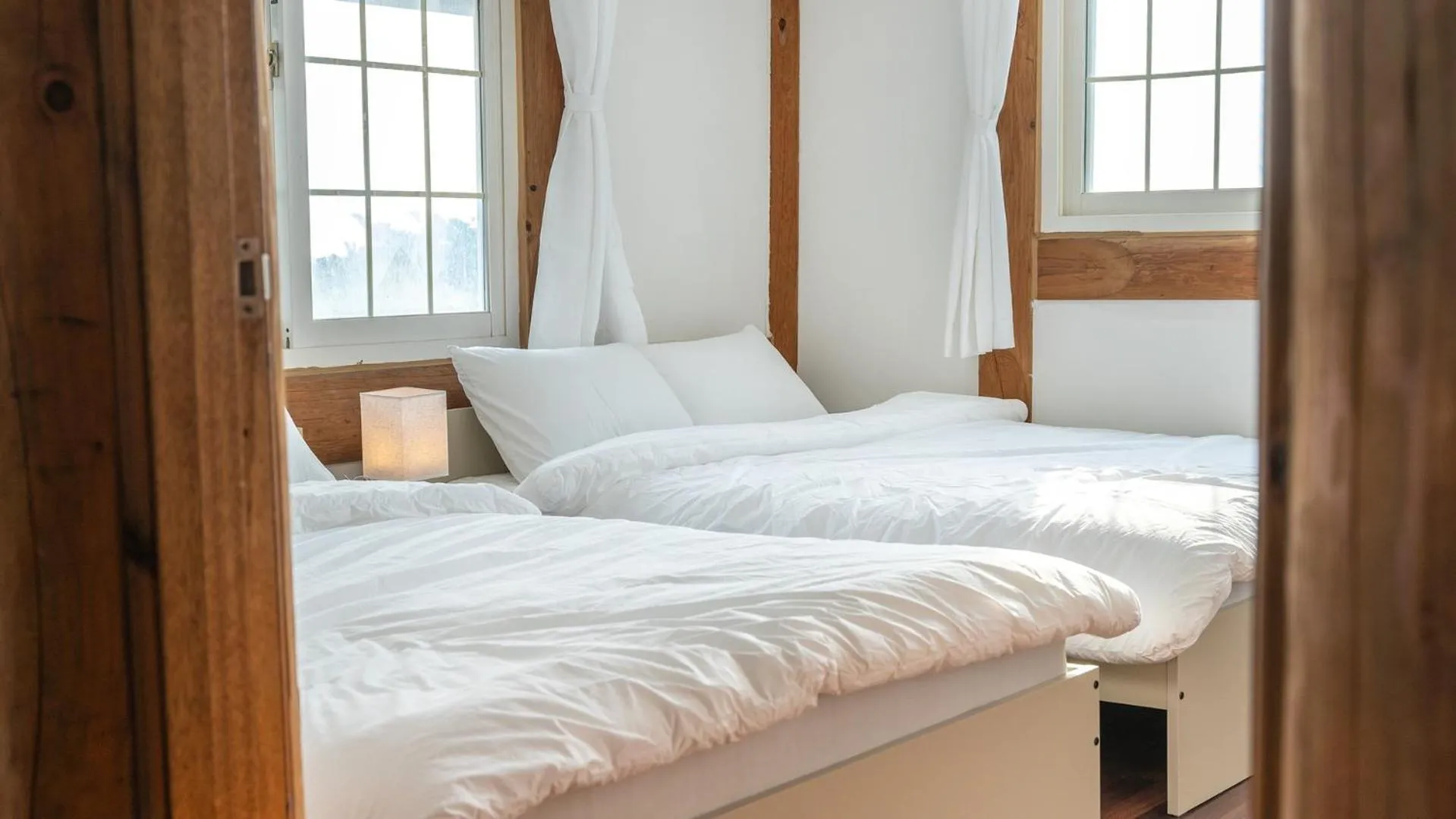 Property building, Bed in Seokmodo supsokbadapunggyeong pension