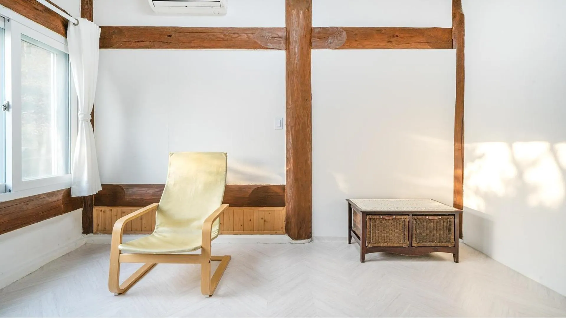 Property building in Seokmodo supsokbadapunggyeong pension