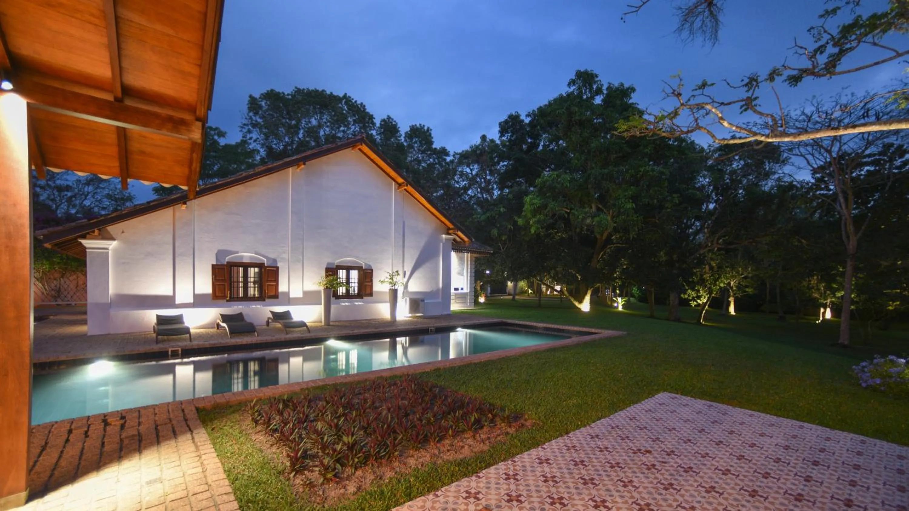 Property building in Maya Tangalle