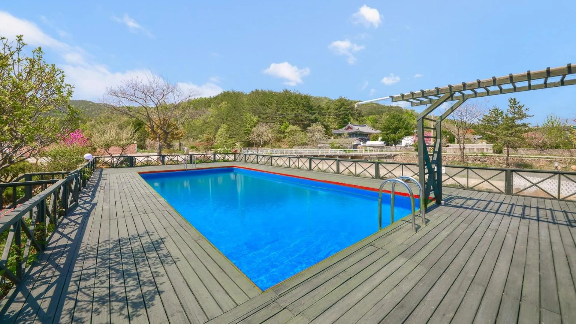 Property building in Samcheok Herb Pension